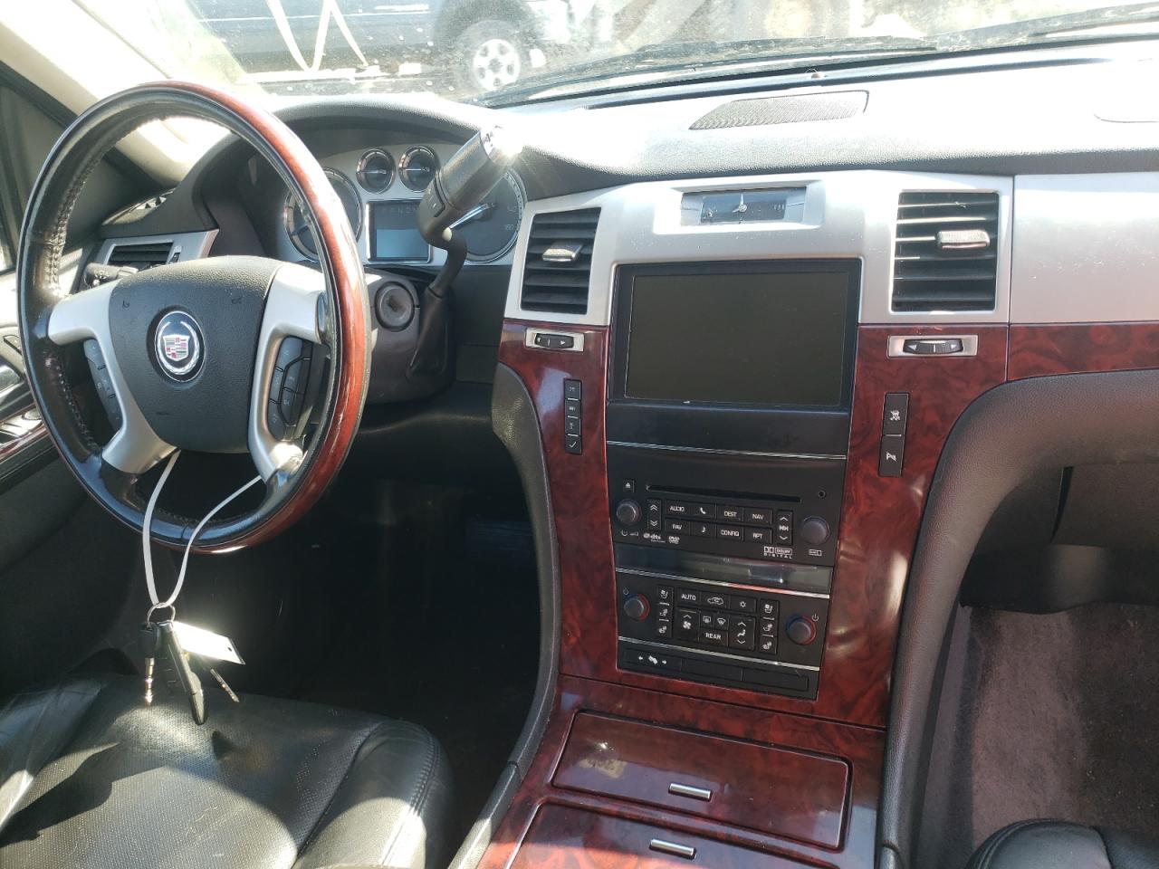 Photo 9 from auction – 2011 CADILLAC ESCALADE E with VIN 1GYS4GEF3BR154990