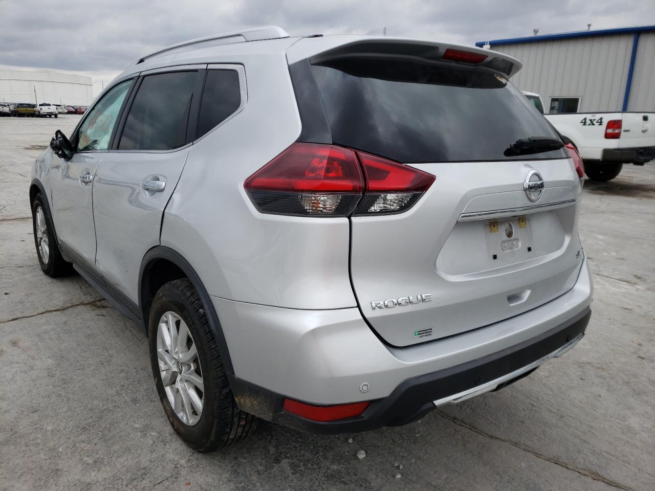 Photo 3 from auction – 2019 NISSAN ROGUE S with VIN KNMAT2MT7KP531542