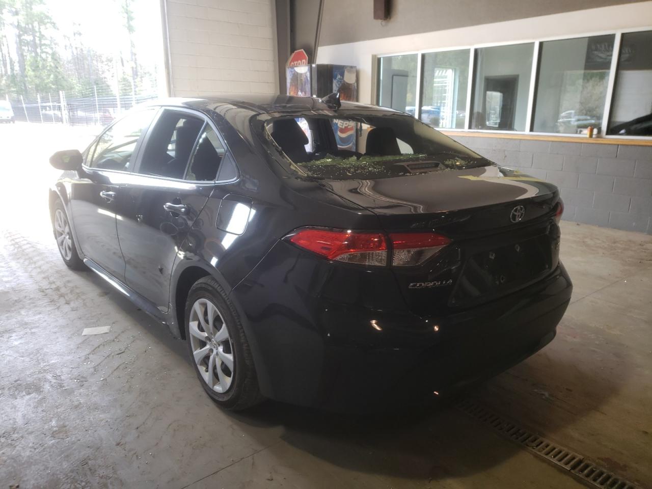 Photo 3 from auction – 2021 TOYOTA COROLLA LE with VIN JTDEPMAE5MJ135056