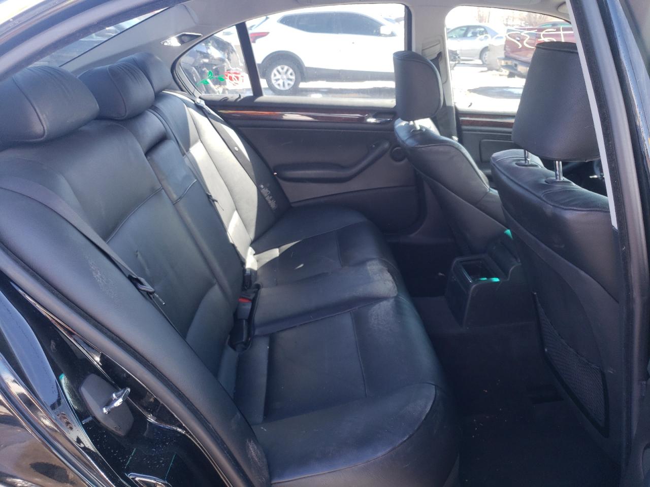Photo 6 from auction – 2004 BMW 330 I with VIN WBAEV53414KM35149
