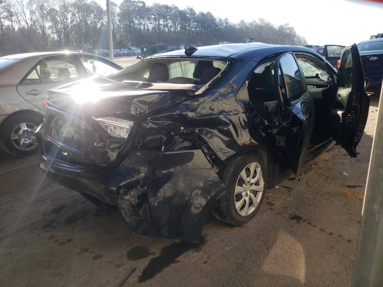 Photo 4 from auction – 2020 TOYOTA COROLLA LE with VIN JTDEPRAE2LJ065897
