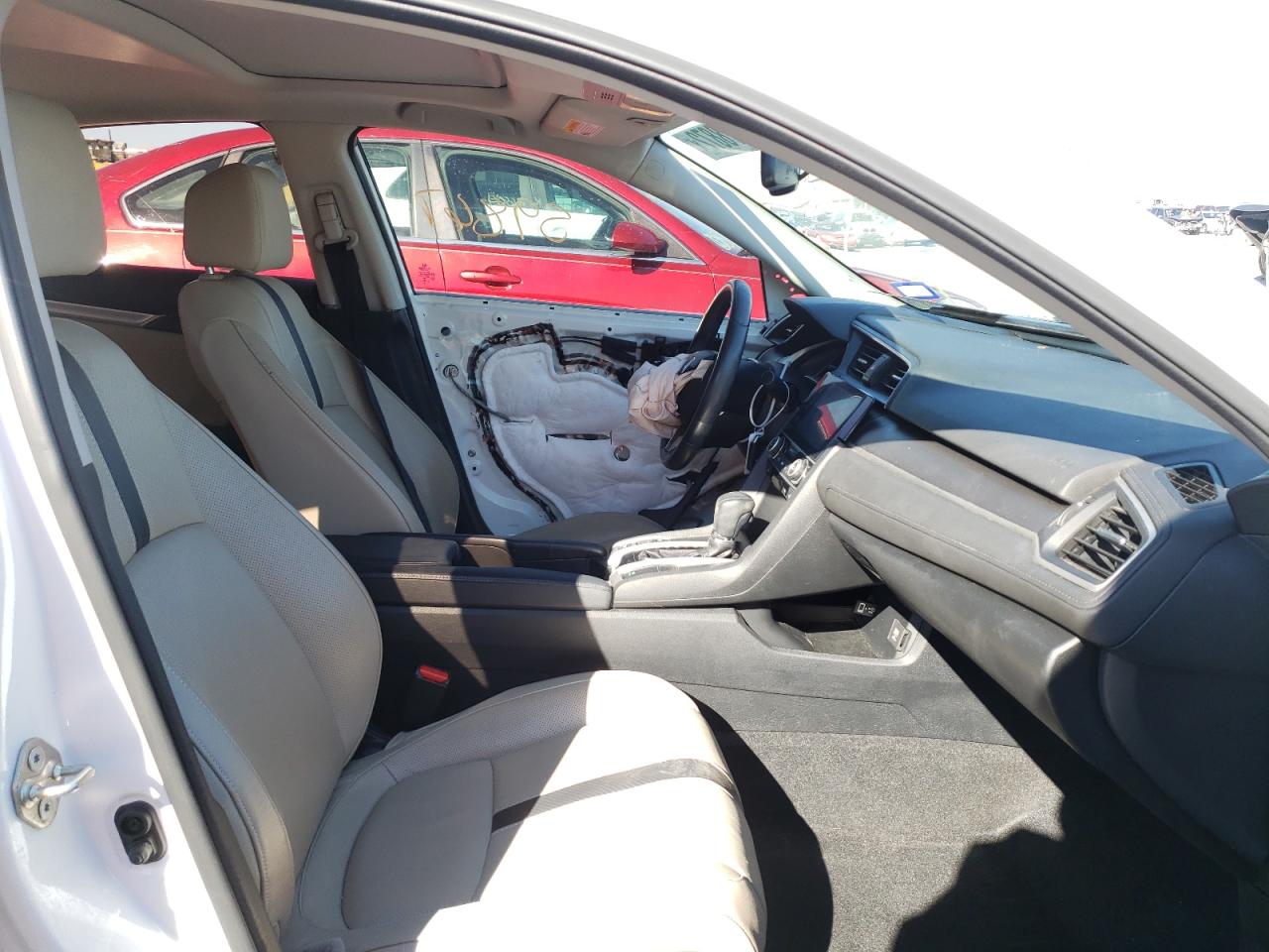 Photo 5 from auction – 2017 HONDA CIVIC EXL with VIN 19XFC1F76HE015679
