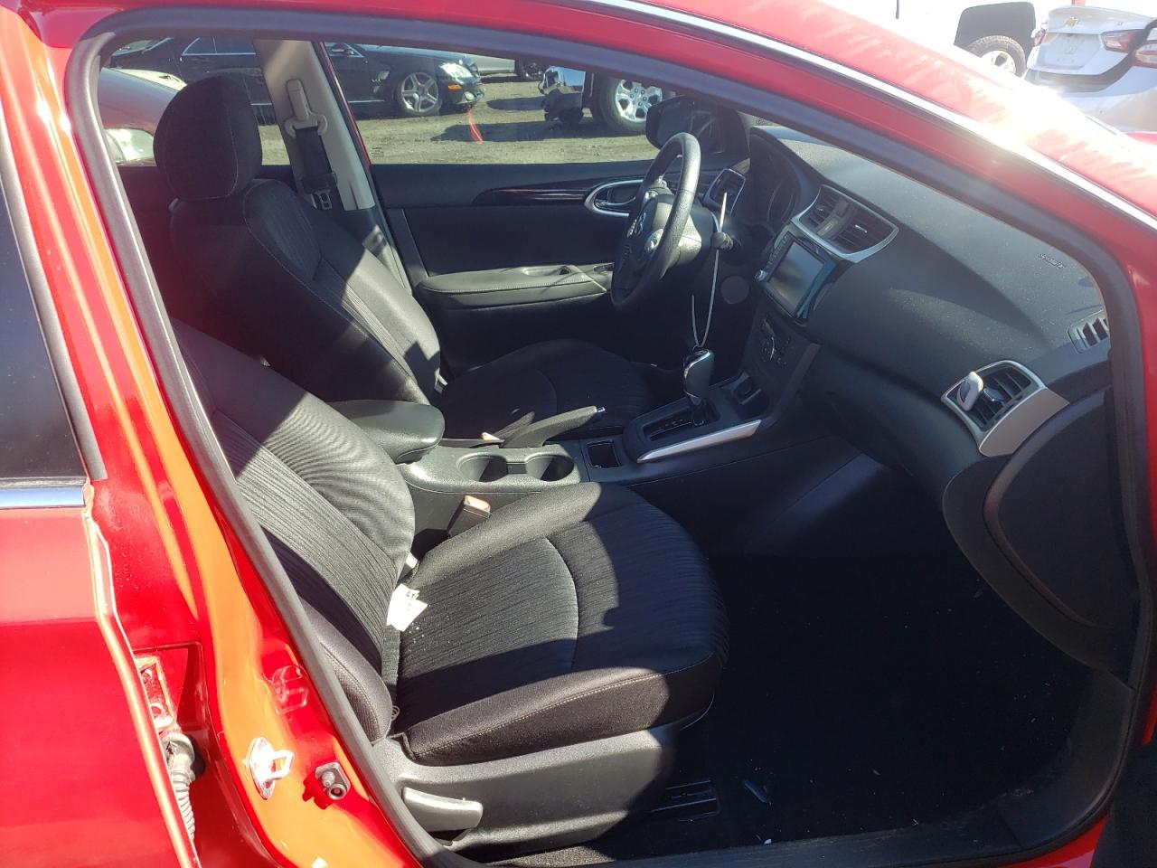 Photo 5 from auction – 2019 NISSAN SENTRA S with VIN 3N1AB7APXKL611908