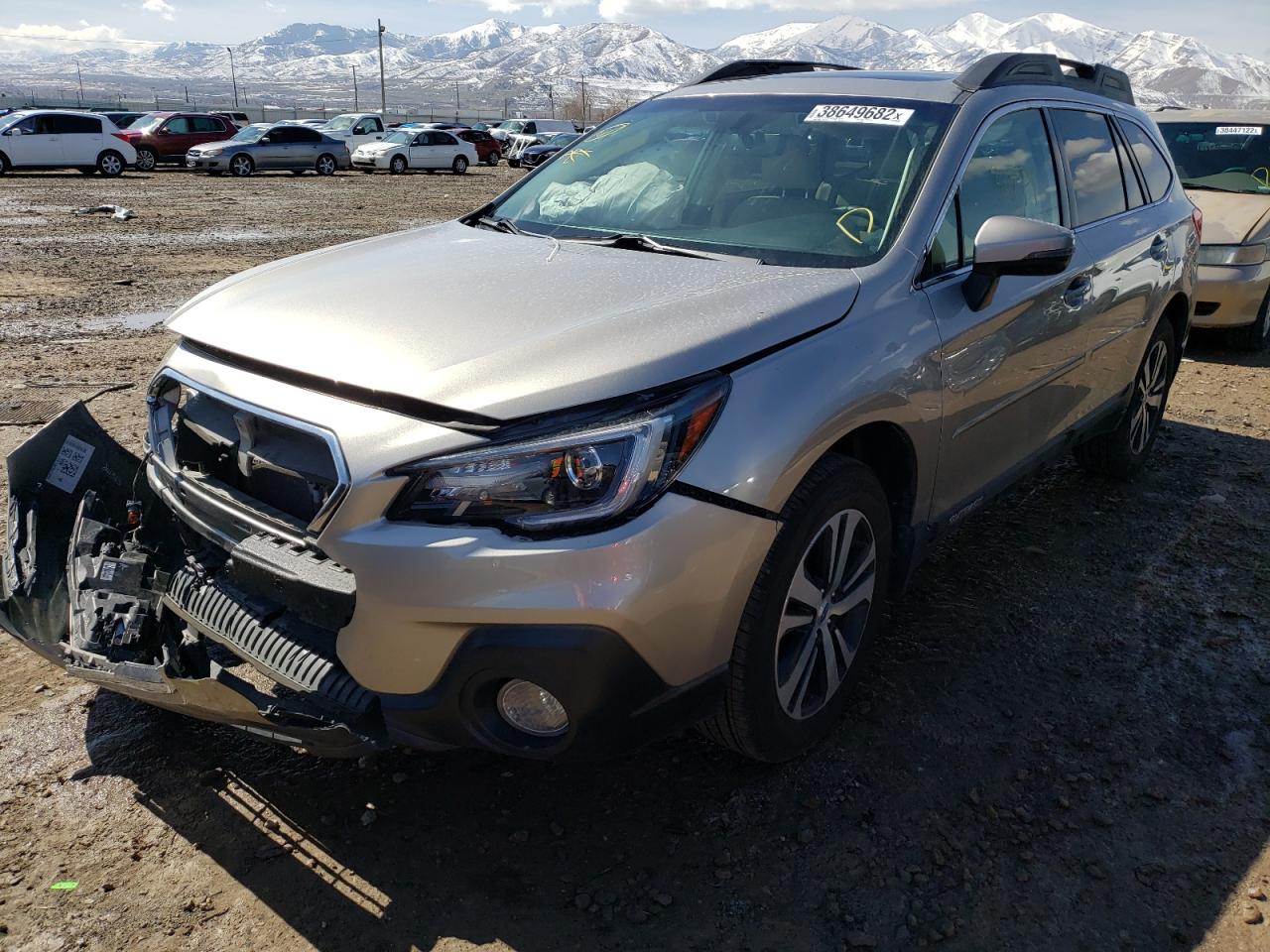 Photo 2 from auction – 2018 SUBARU OUTBACK 2. with VIN 4S4BSANCXJ3218664