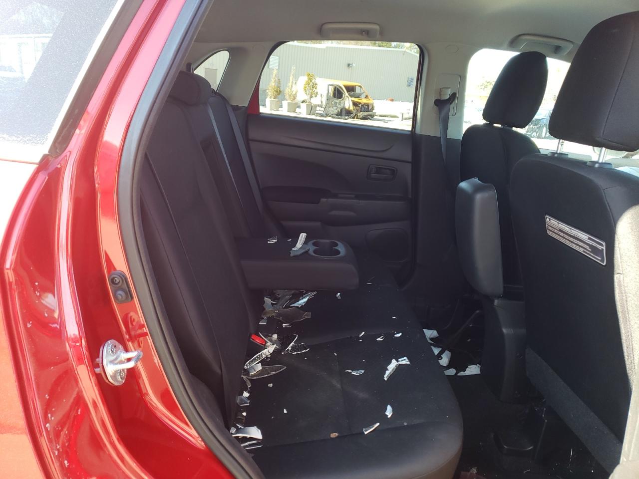 Photo 6 from auction – 2013 MITSUBISHI OUTLANDER with VIN 4A4AR3AU7DE021961