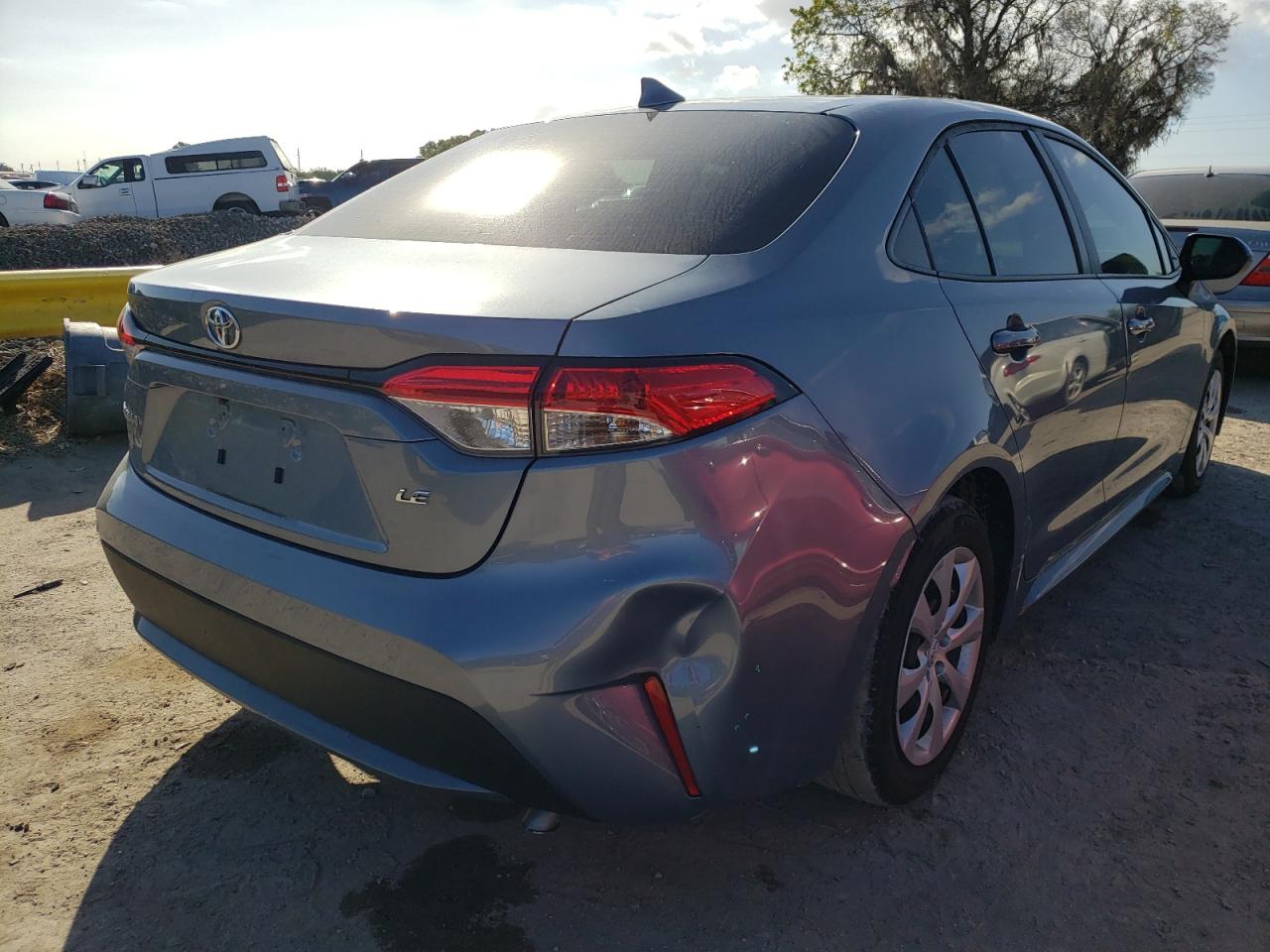 Photo 4 from auction – 2020 TOYOTA COROLLA LE with VIN 5YFEPRAE6LP130911