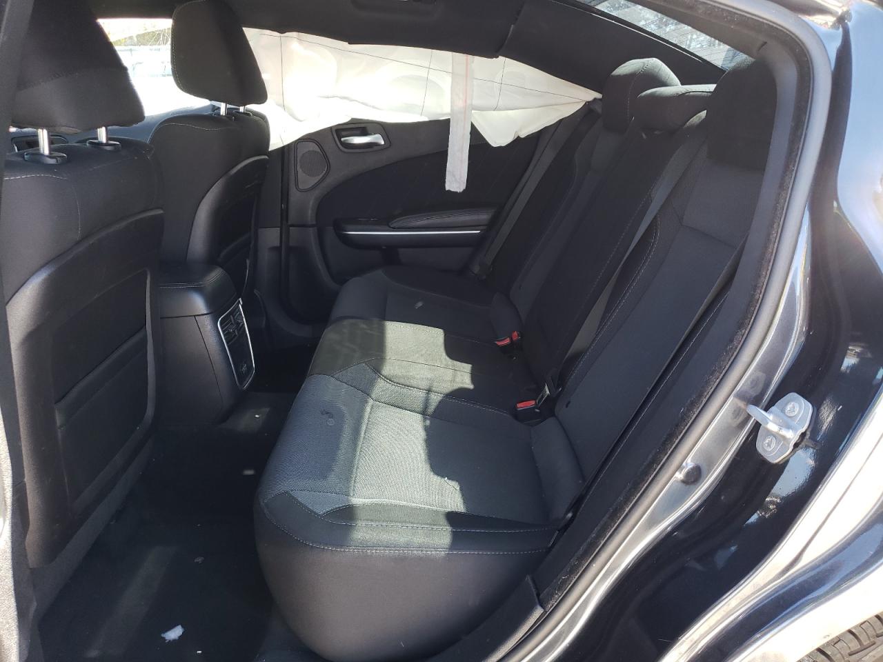 Photo 6 from auction – 2016 DODGE CHARGER SX with VIN 2C3CDXHG0GH169957