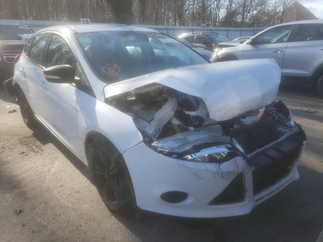 FORD FOCUS SE 2013 with VIN 1FADP3K27DL368294 - Photo from auction