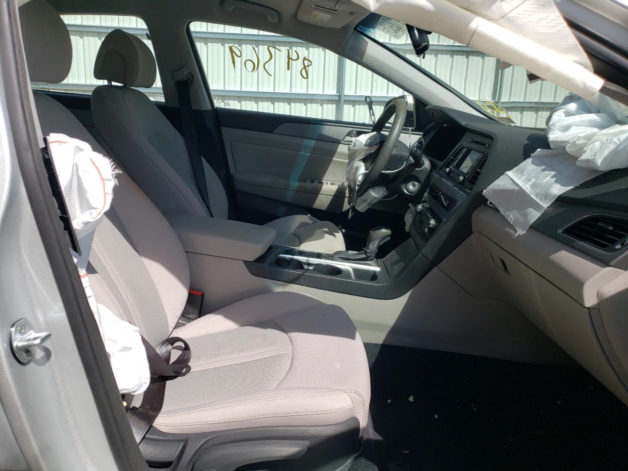 Photo 5 from auction – 2015 HYUNDAI SONATA with VIN 5NPE24AF5FH221244