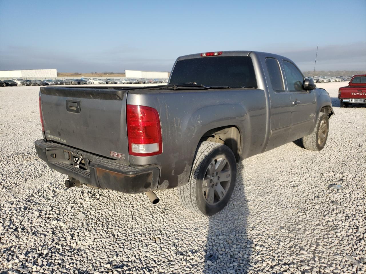Photo 4 from auction – 2008 GMC SIERRA C15 with VIN 2GTEC190081330677