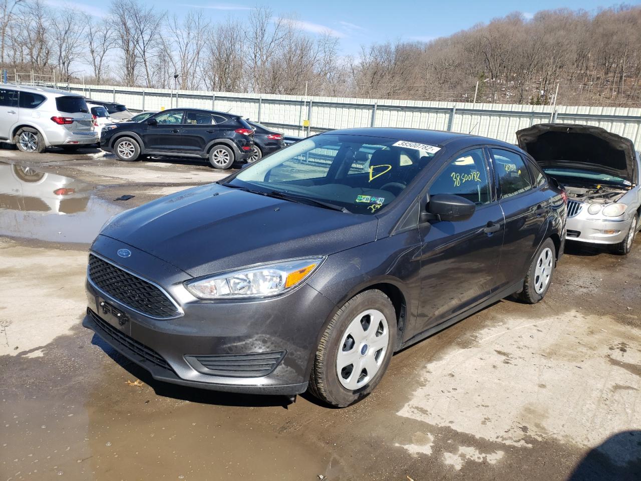 Photo 2 from auction – 2018 FORD FOCUS S with VIN 1FADP3E26JL330143