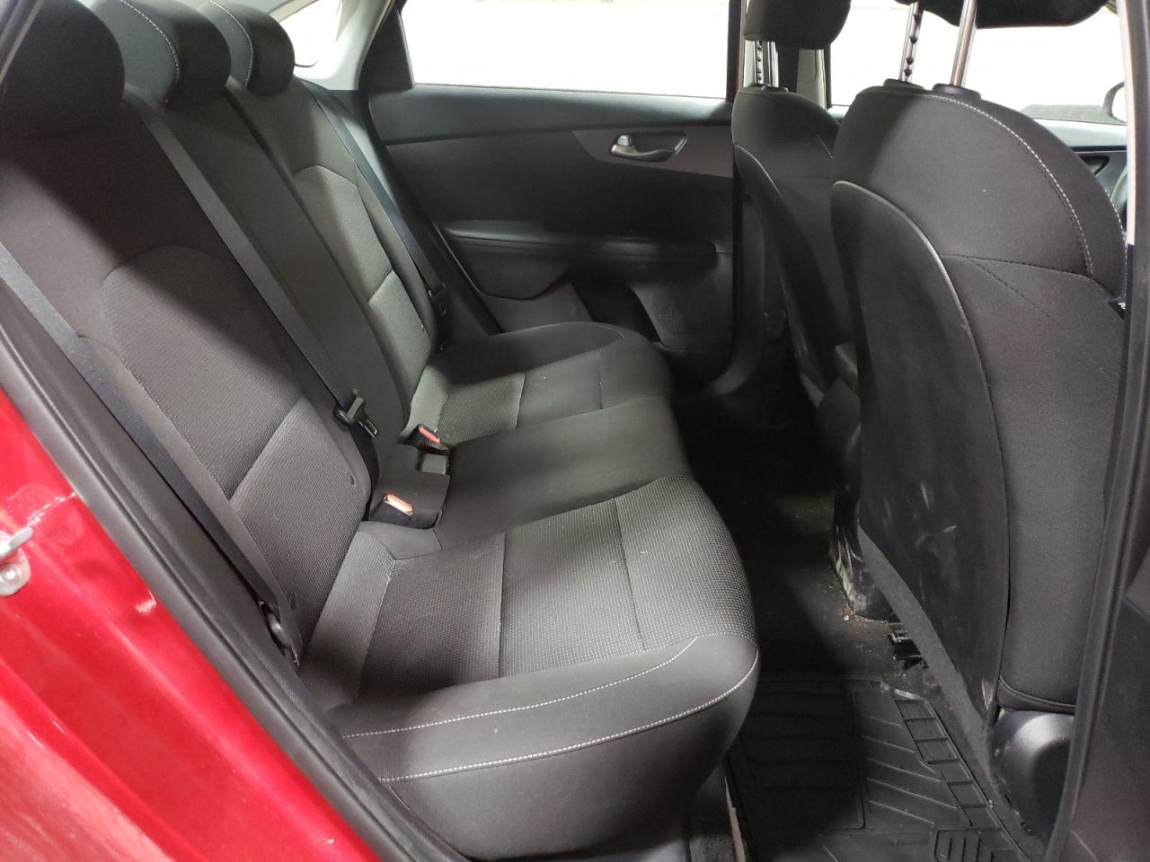 Photo 6 from auction – 2019 KIA FORTE FE with VIN 3KPF24AD1KE056049