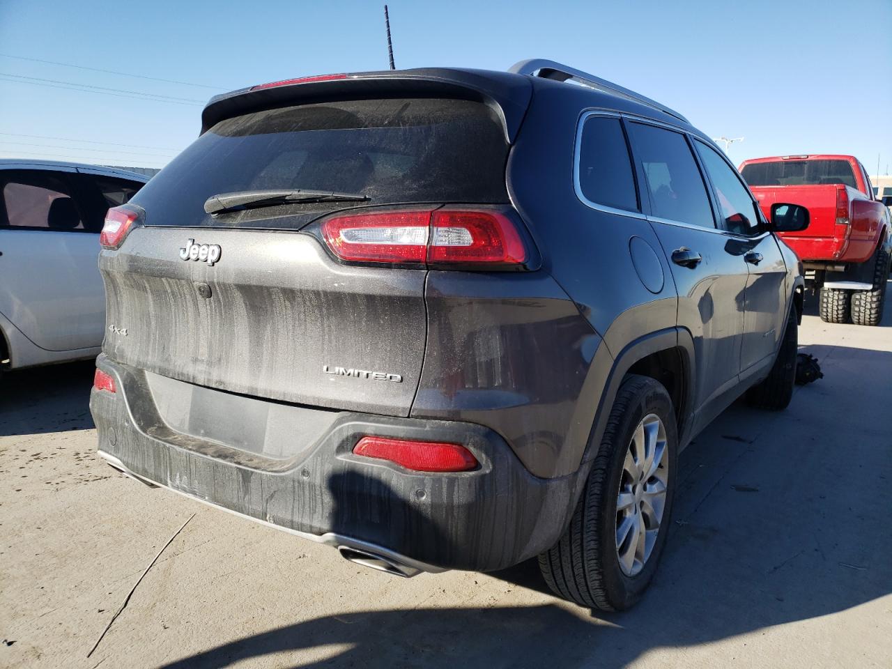 Photo 4 from auction – 2018 JEEP CHEROKEE L with VIN 1C4PJMDXXJD533185