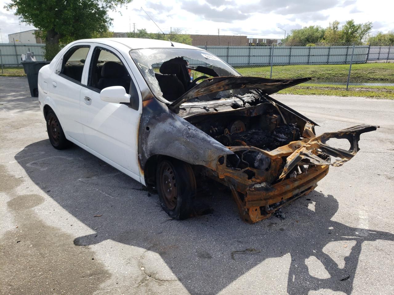 CHEVROLET AVEO 2004 with VIN KL1TD52654B146119 - Photo from auction