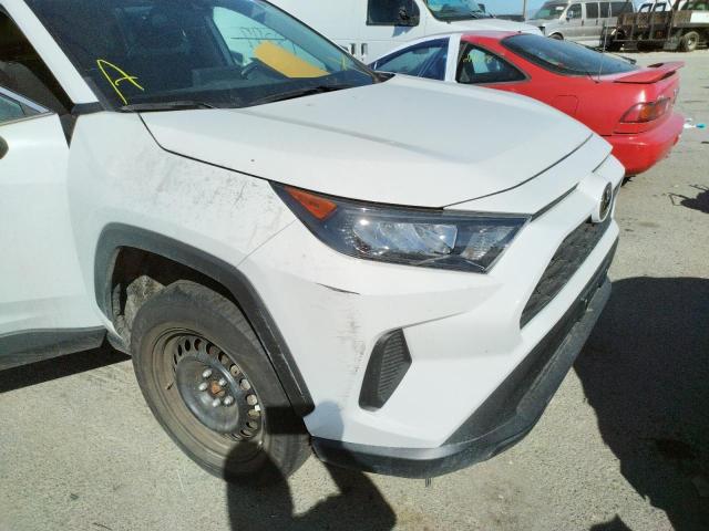 Photo 9 from auction – 2019 TOYOTA RAV4 LE with VIN 2T3F1RFV2KW038861