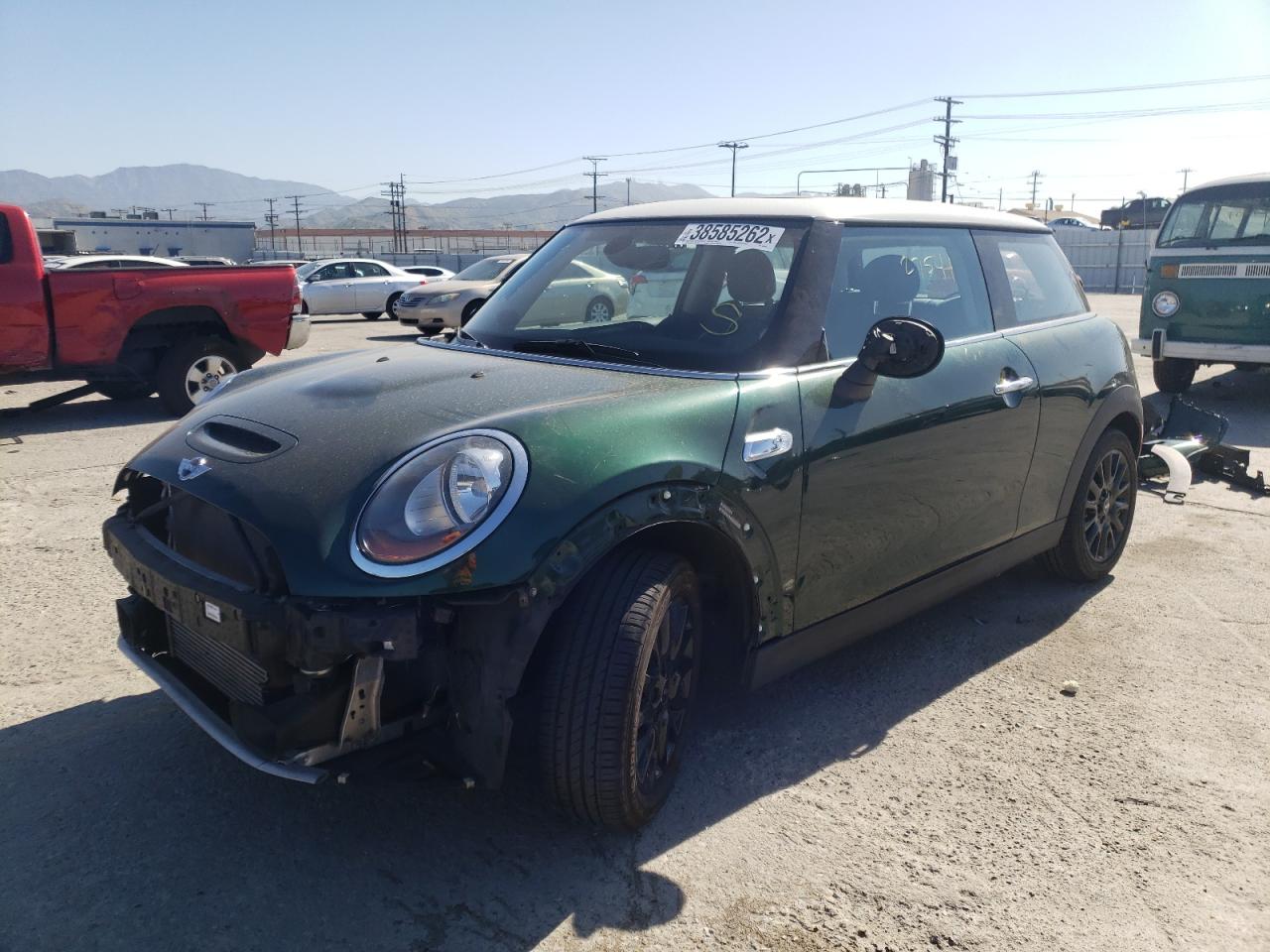 Photo 2 from auction – 2017 MINI COOPER S with VIN WMWXP7C57H2A44555