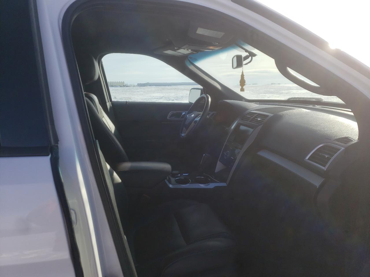 Photo 5 from auction – 2014 FORD EXPLORER S with VIN 1FM5K8GT5EGB55359