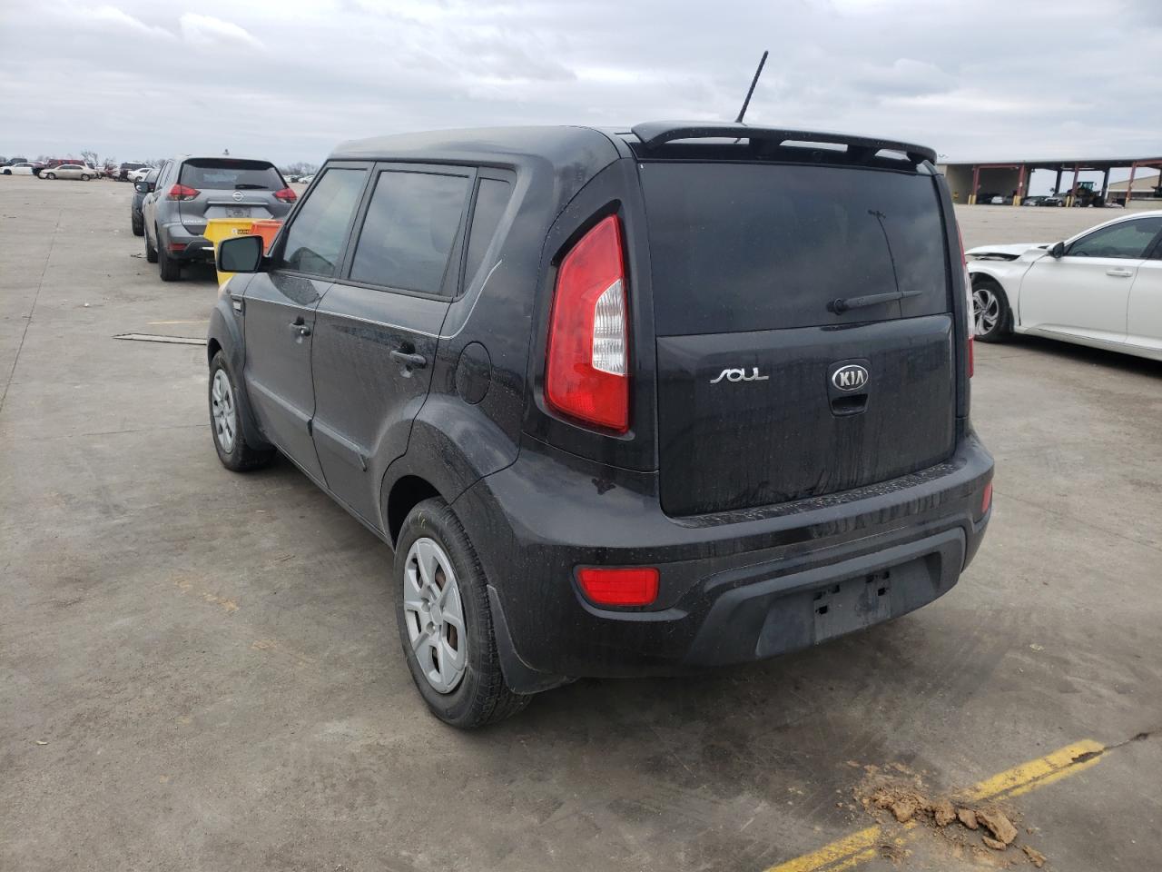 Photo 3 from auction – 2013 KIA SOUL with VIN KNDJT2A52D7751678