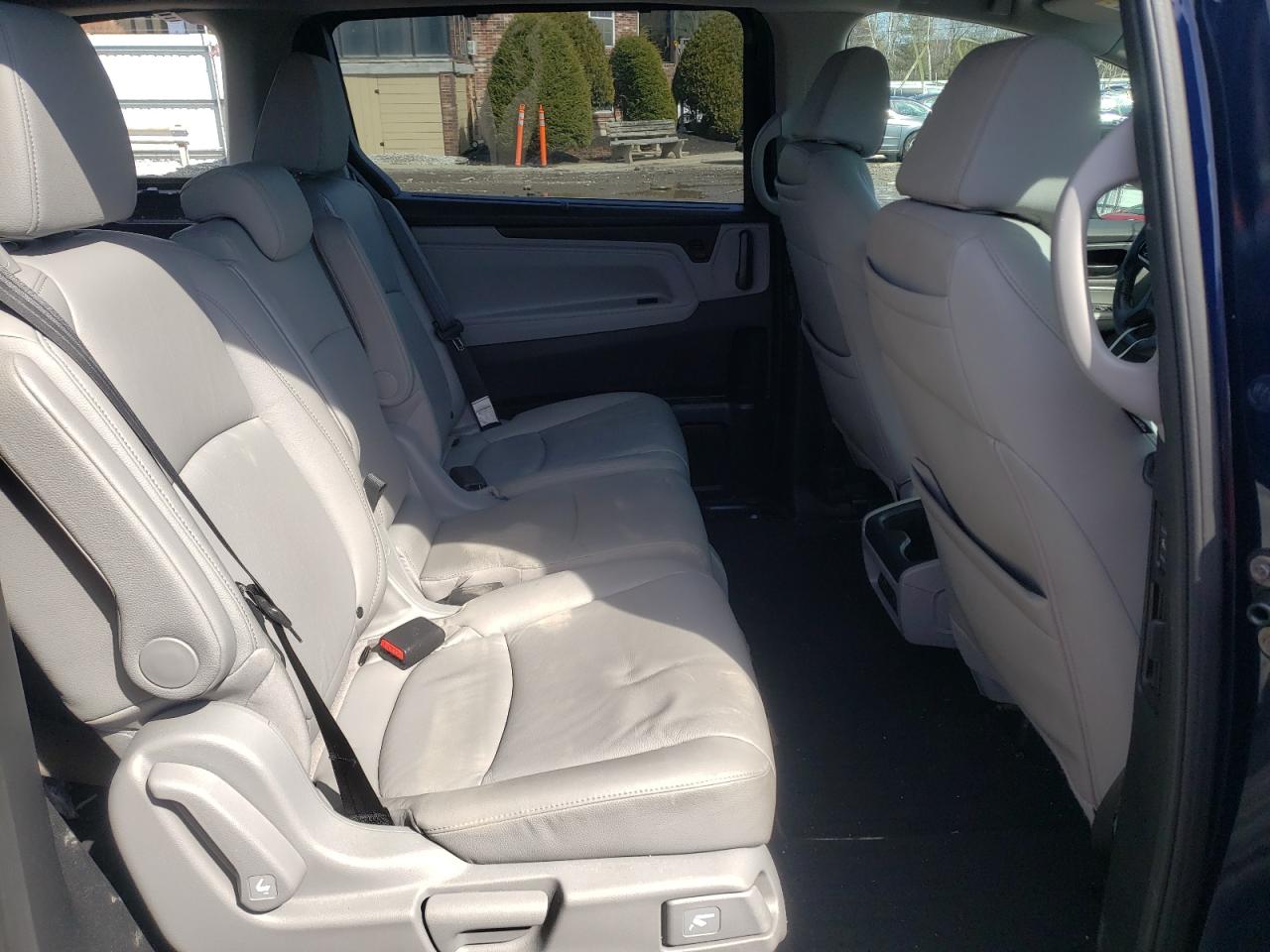Photo 6 from auction – 2018 HONDA ODYSSEY with VIN 5FNRL6H75JB050849