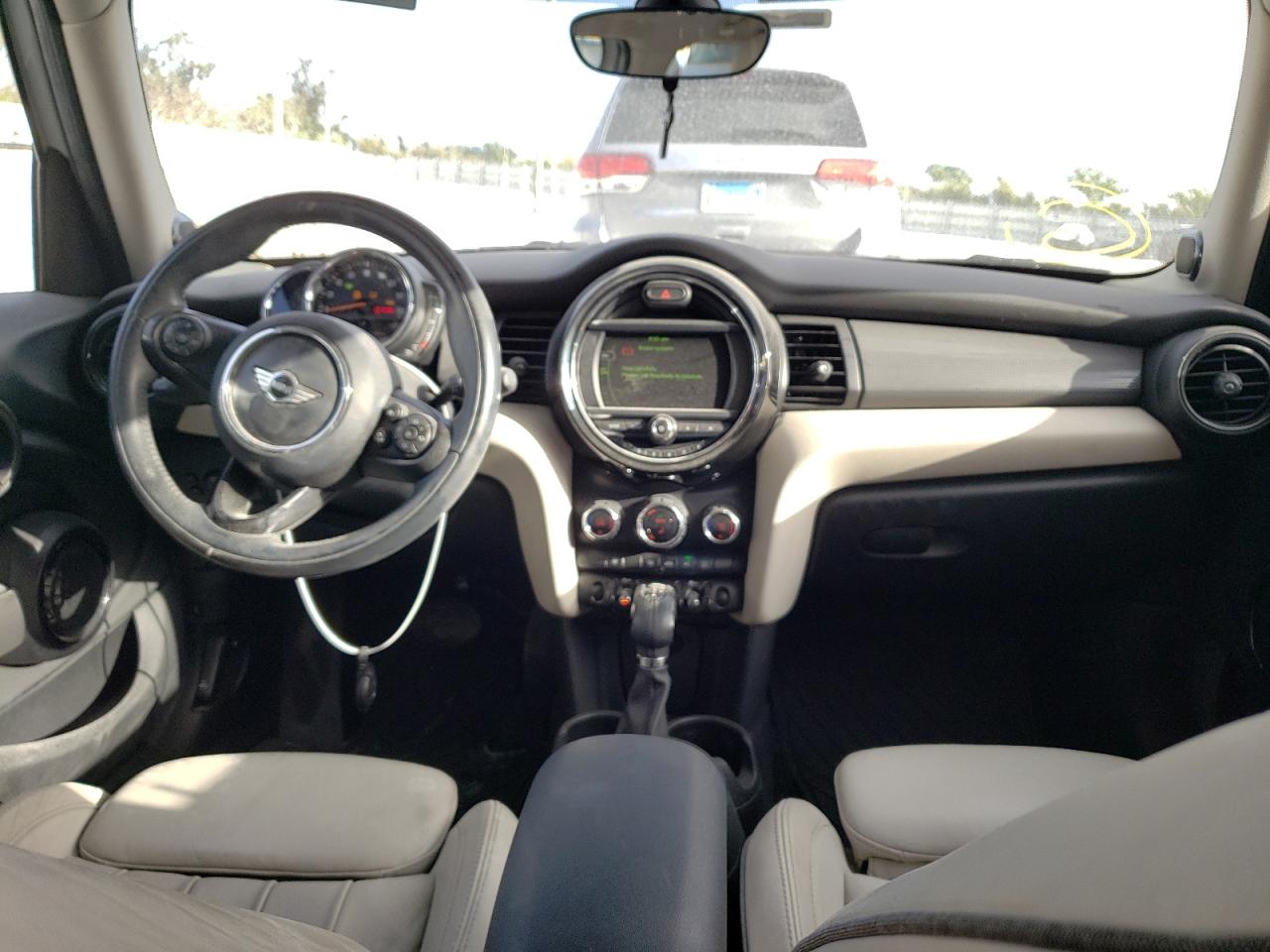 Photo 9 from auction – 2018 MINI COOPER with VIN WMWXU1C55J2F80335