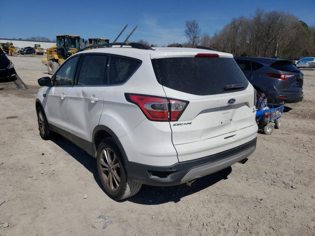 Photo 3 from auction – 2017 FORD ESCAPE SE with VIN 1FMCU0GD9HUB78161