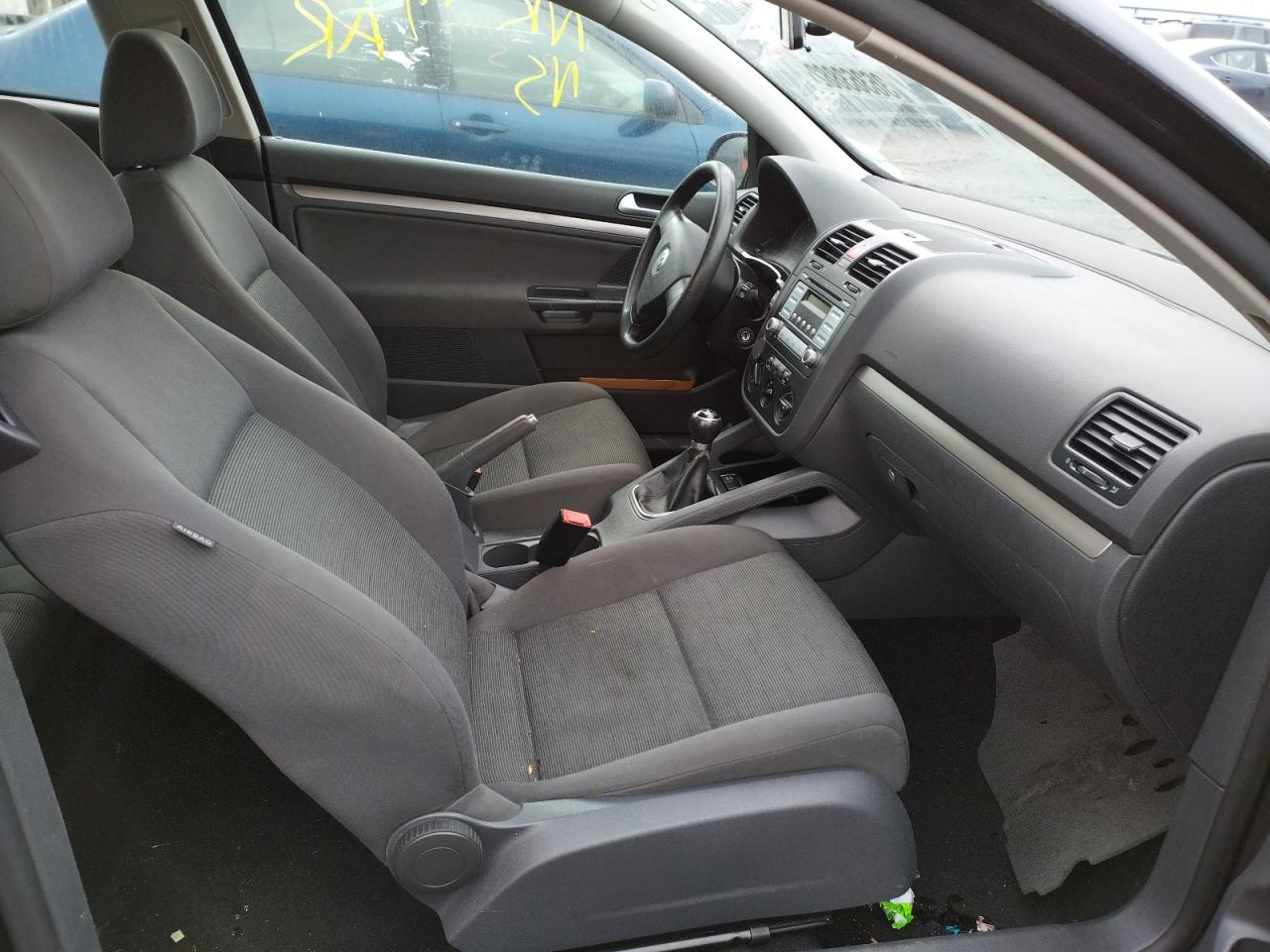 Photo 5 from auction – 2008 VOLKSWAGEN RABBIT with VIN WVWAA71K78W201008