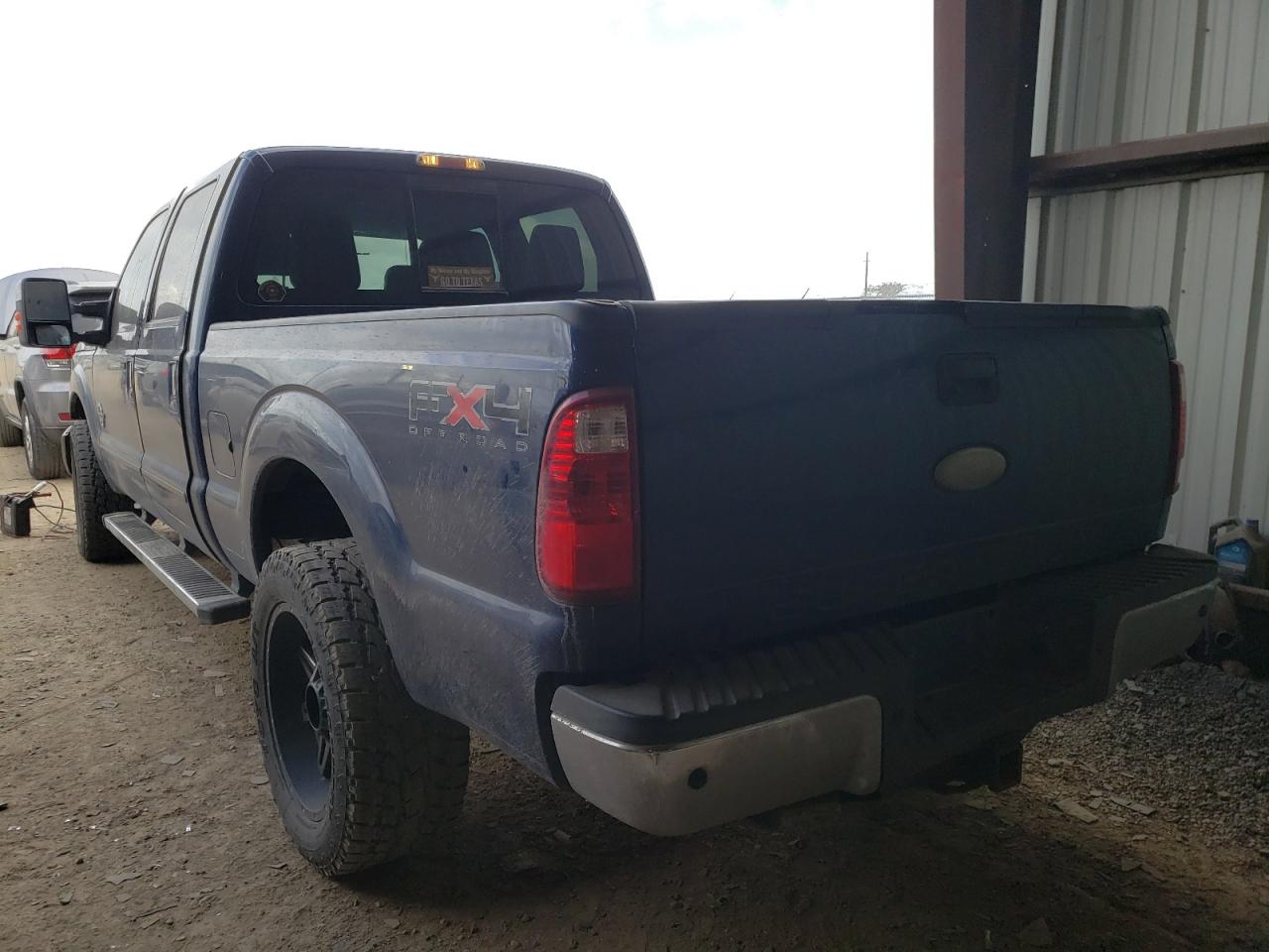 Photo 3 from auction – 2011 FORD F250 SUPER with VIN 1FT7W2BT4BED02123