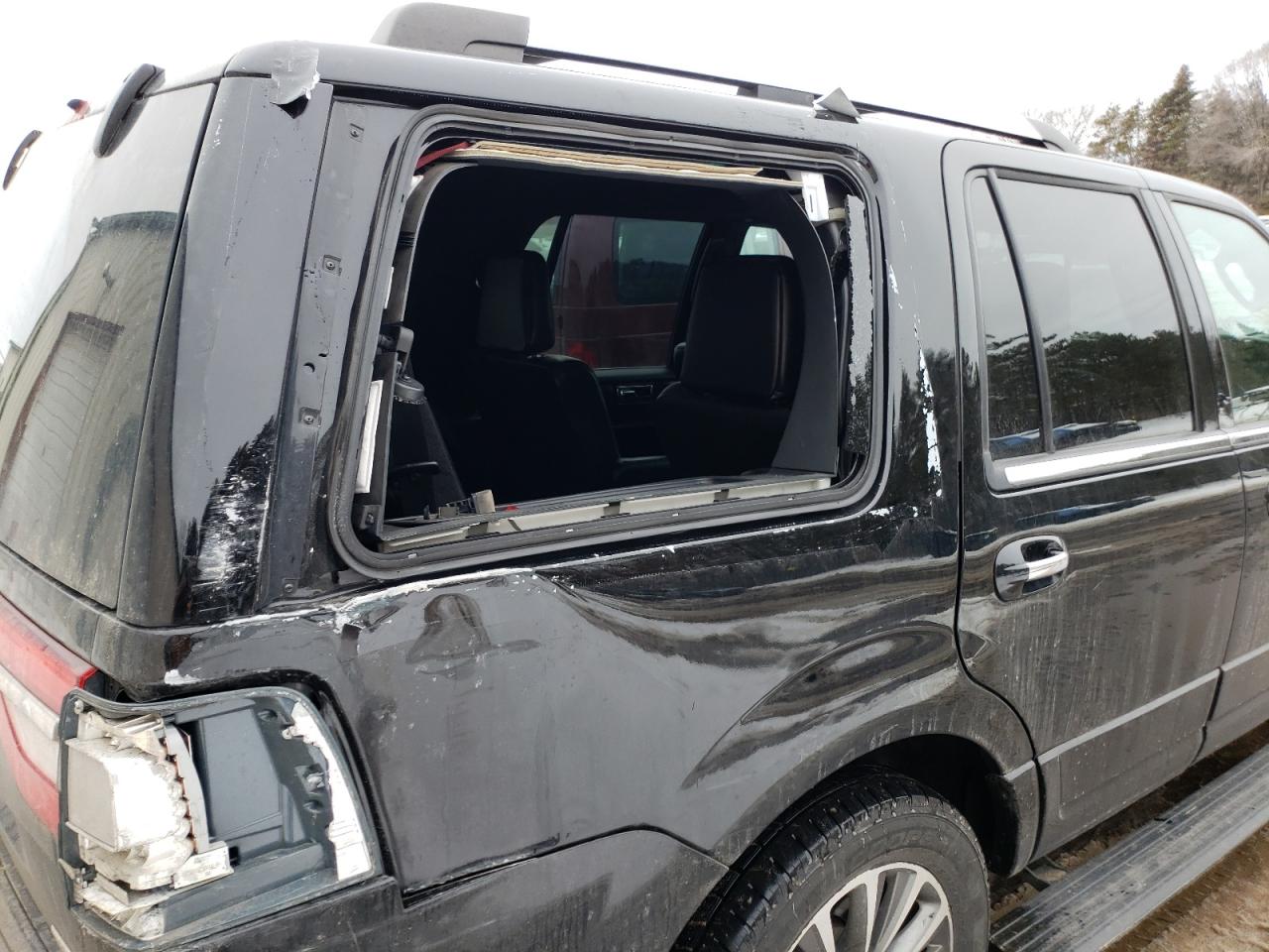 Photo 9 from auction – 2016 LINCOLN NAVIGATOR with VIN 5LMJJ2JT2GEL11876