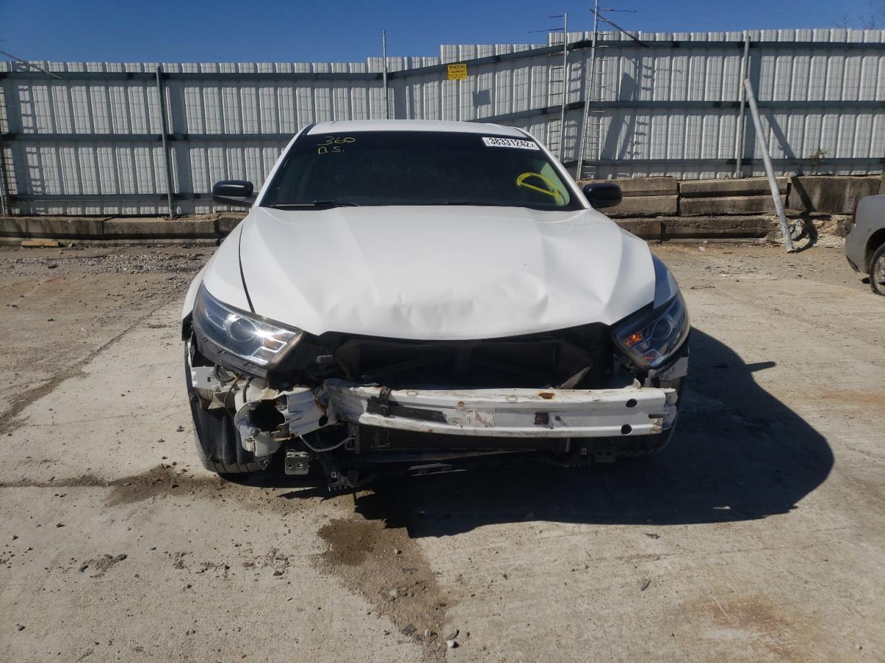 Photo 9 from auction – 2015 FORD TAURUS SE with VIN 1FAHP2D83FG142889