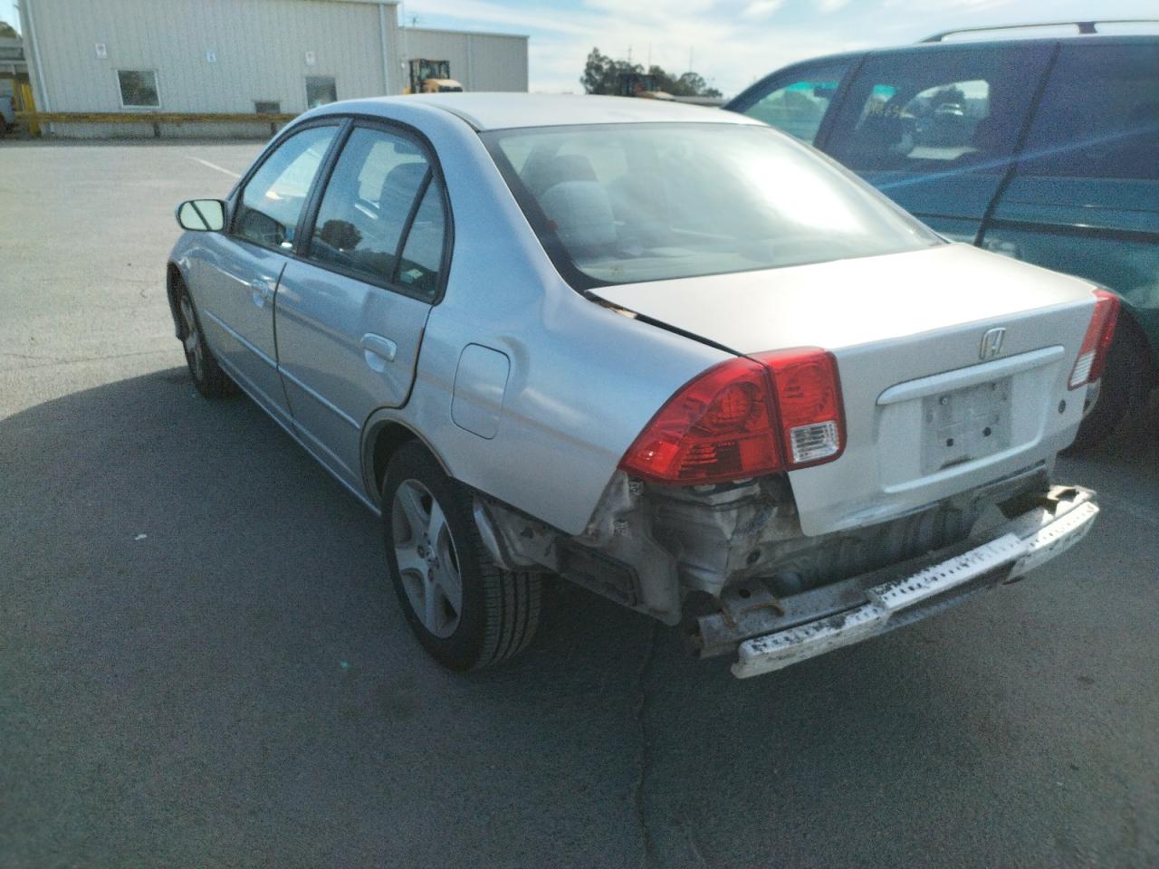 Photo 3 from auction – 2004 HONDA CIVIC EX with VIN 2HGES25774H602754
