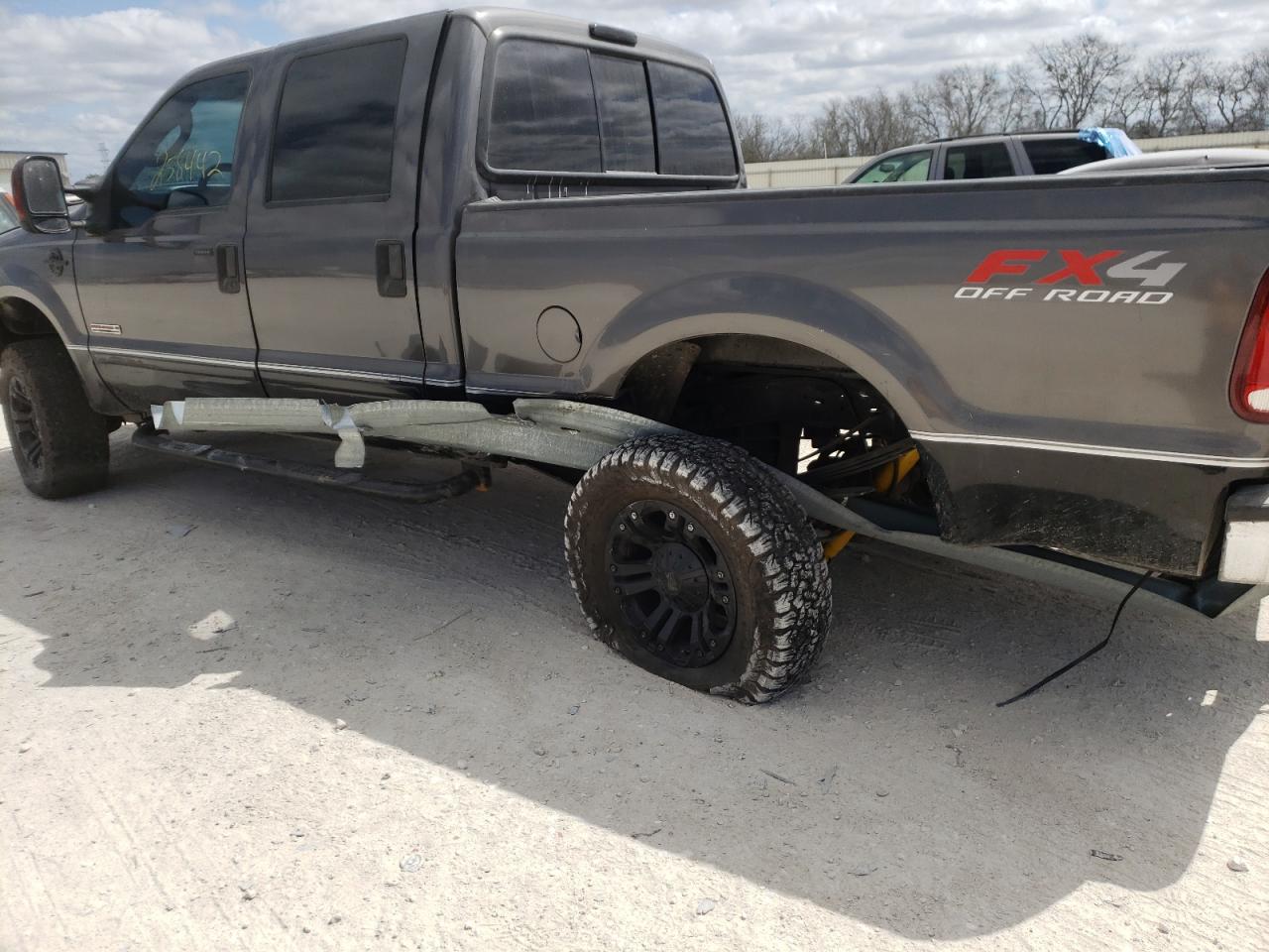 Photo 9 from auction – 2004 FORD F250 SUPER with VIN 1FTNW21P54EC10212