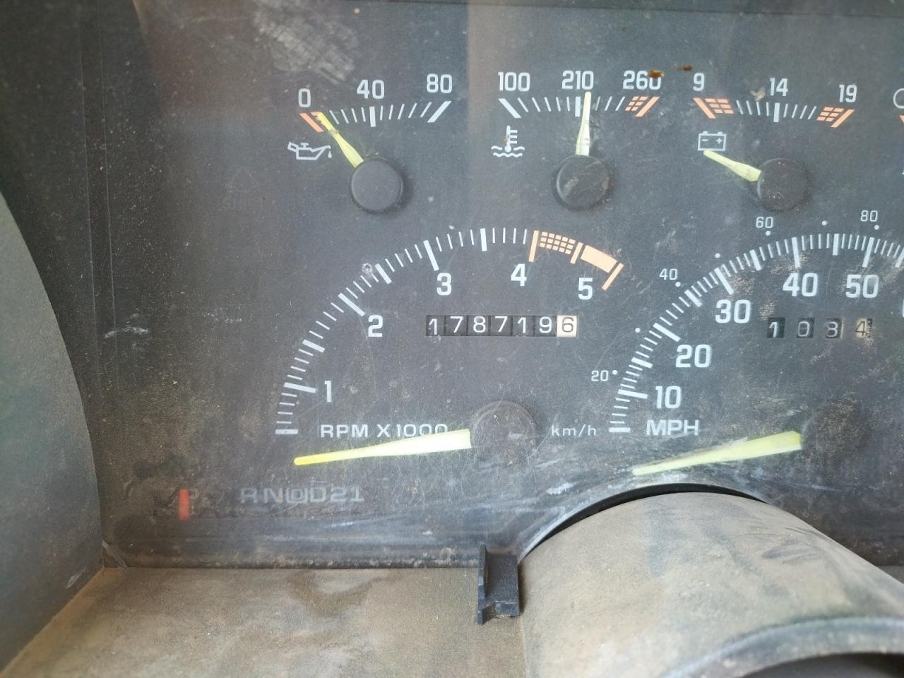 Photo 8 from auction – 1994 CHEVROLET 2500 with VIN 2GCFK29K4R1310383