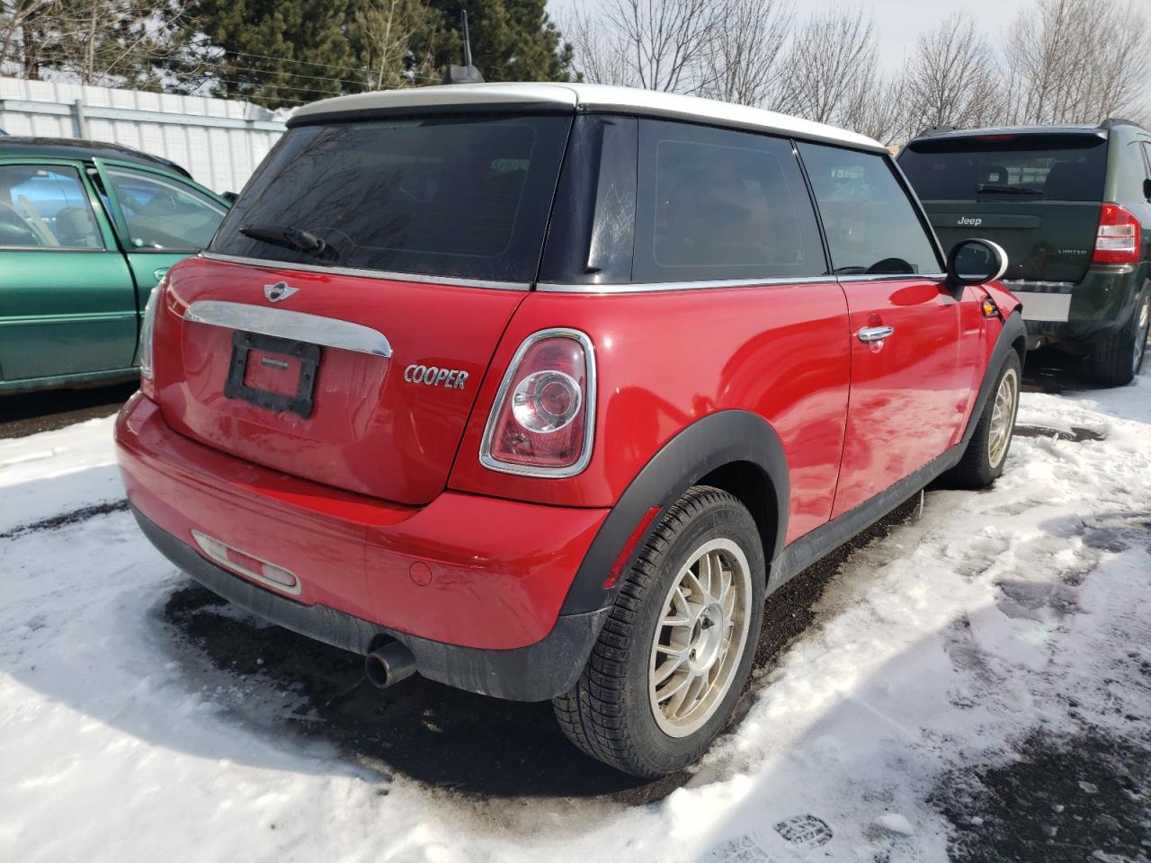 Photo 17 from auction – 2011 MINI COOPER with VIN WMWSU3C56BT094048