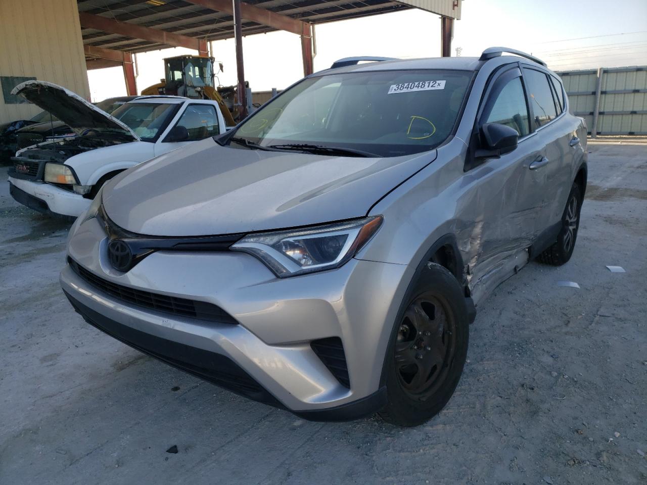 Photo 2 from auction – 2016 TOYOTA RAV4 LE with VIN 2T3ZFREV8GW275037