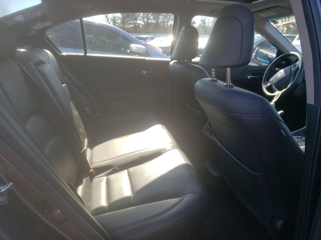 Photo 6 from auction – 2015 HONDA ACCORD EXL with VIN 1HGCR3F81FA029545