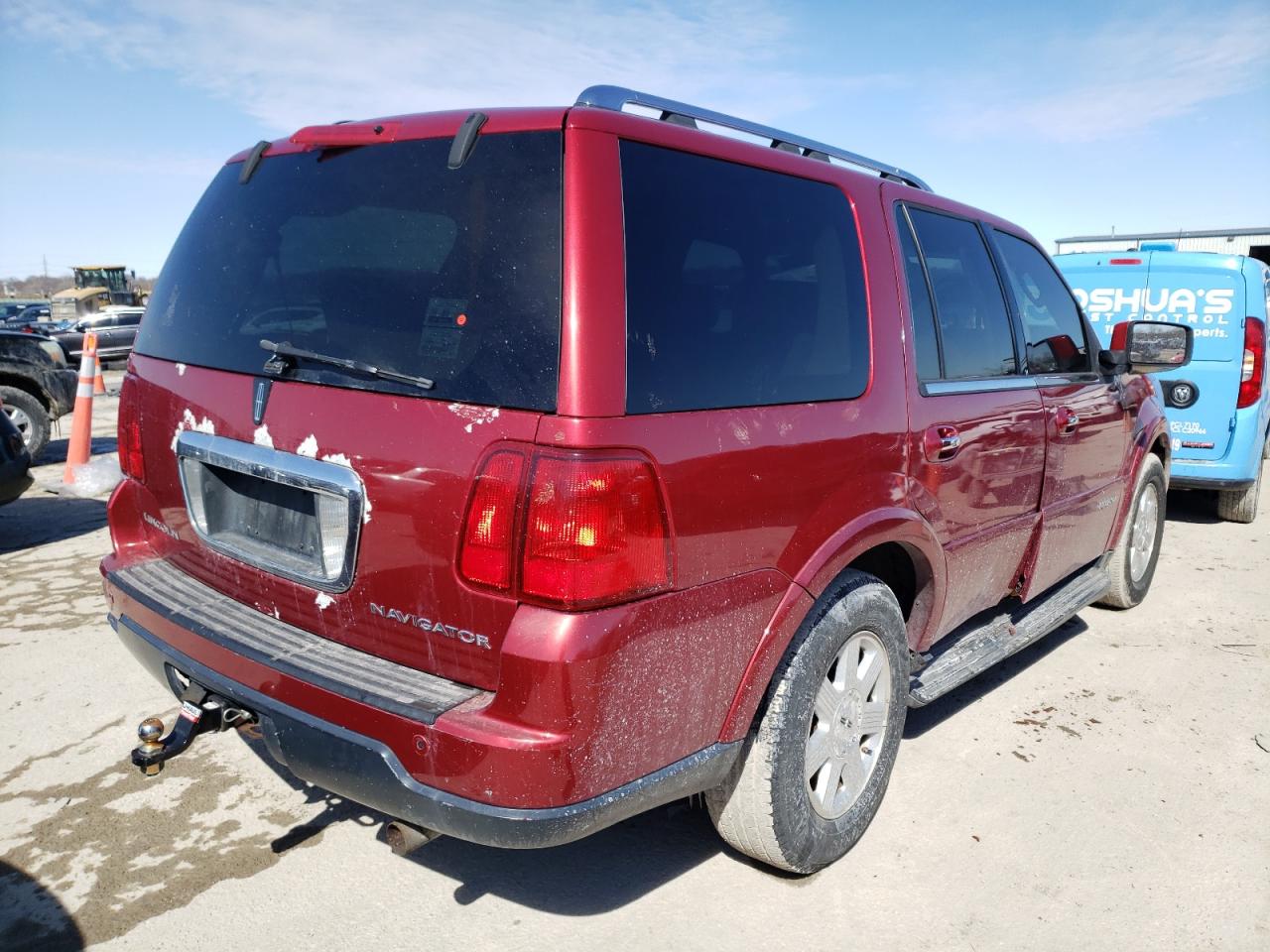 Photo 4 from auction – 2006 LINCOLN NAVIGATOR with VIN 5LMFU285X6LJ27641