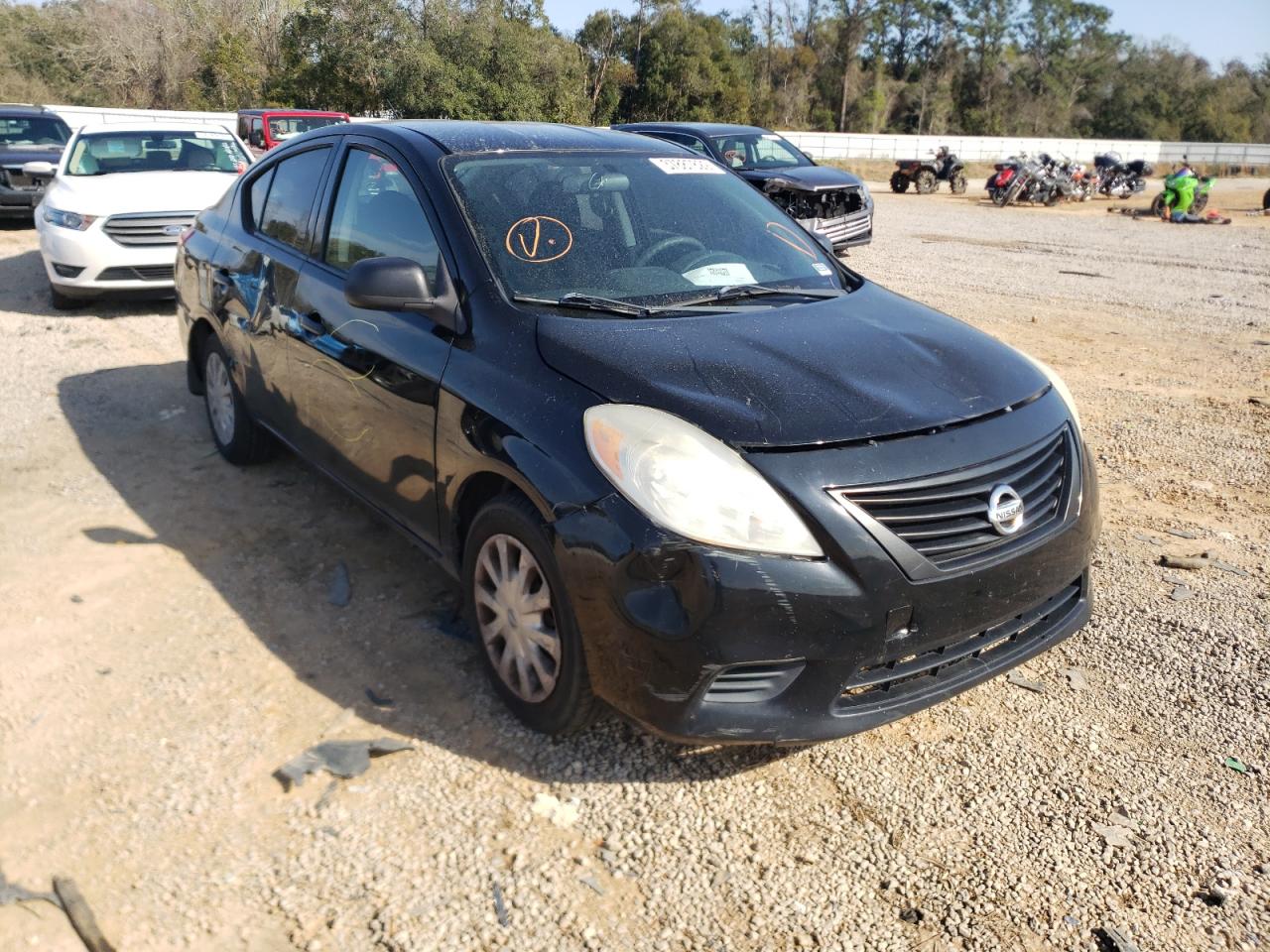 NISSAN VERSA S 2012 z numerem VIN 3N1CN7AP7CL835641 - Zdjęcie z aukcji