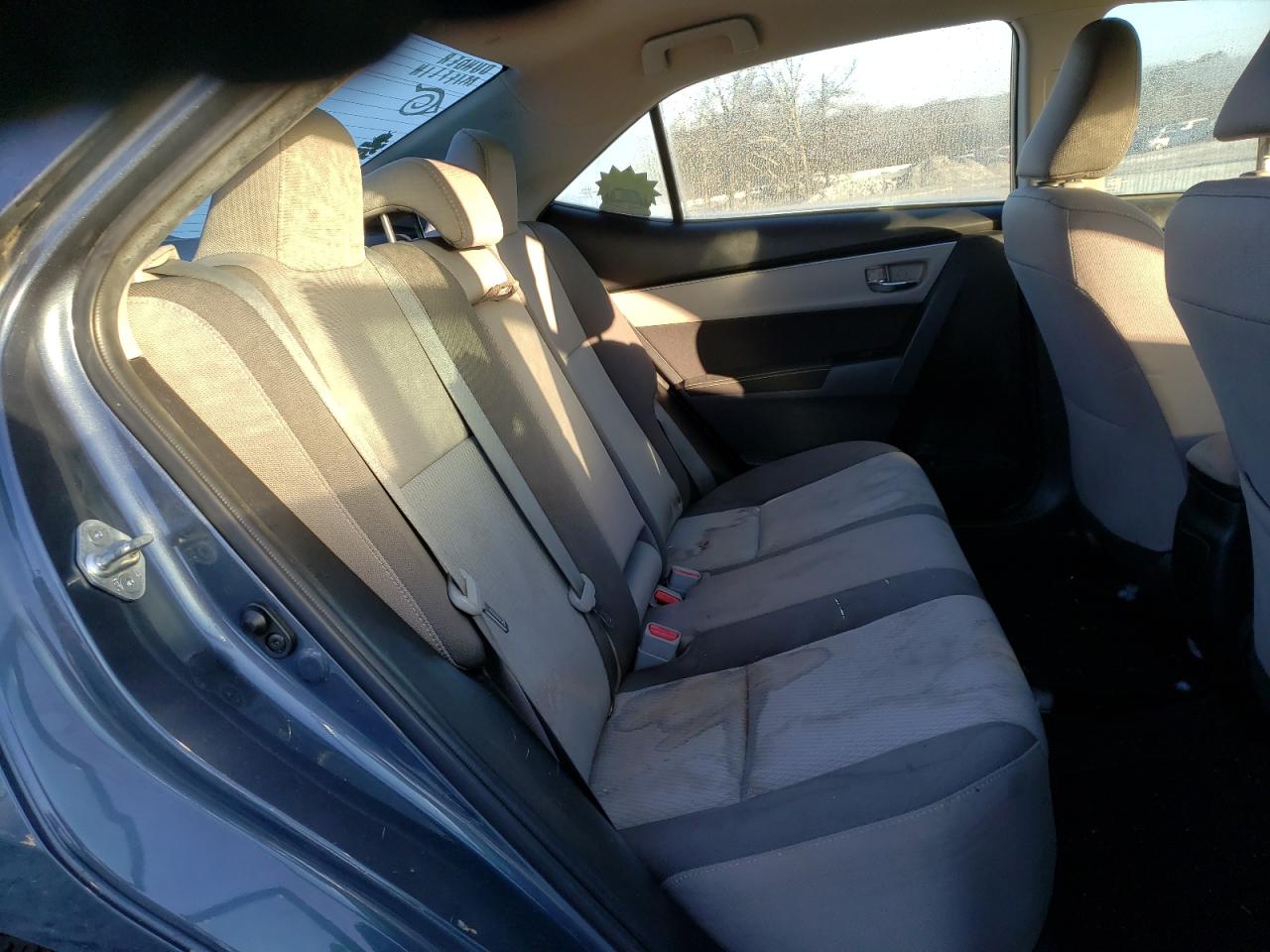 Photo 6 from auction – 2017 TOYOTA COROLLA L with VIN 2T1BURHE3HC954115