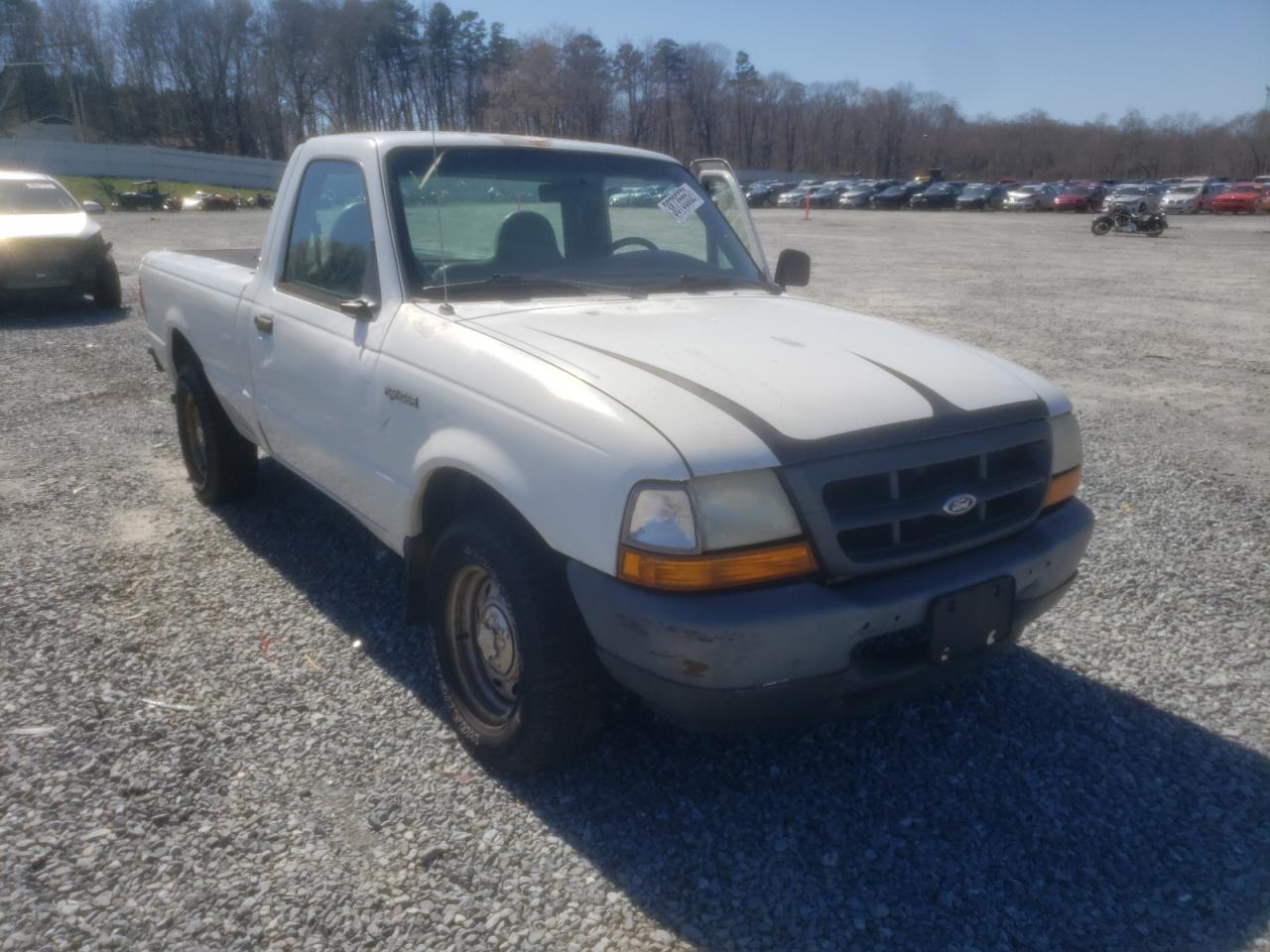 FORD RANGER 2000 with VIN 1FTYR10C3YPB06213 - Photo from auction