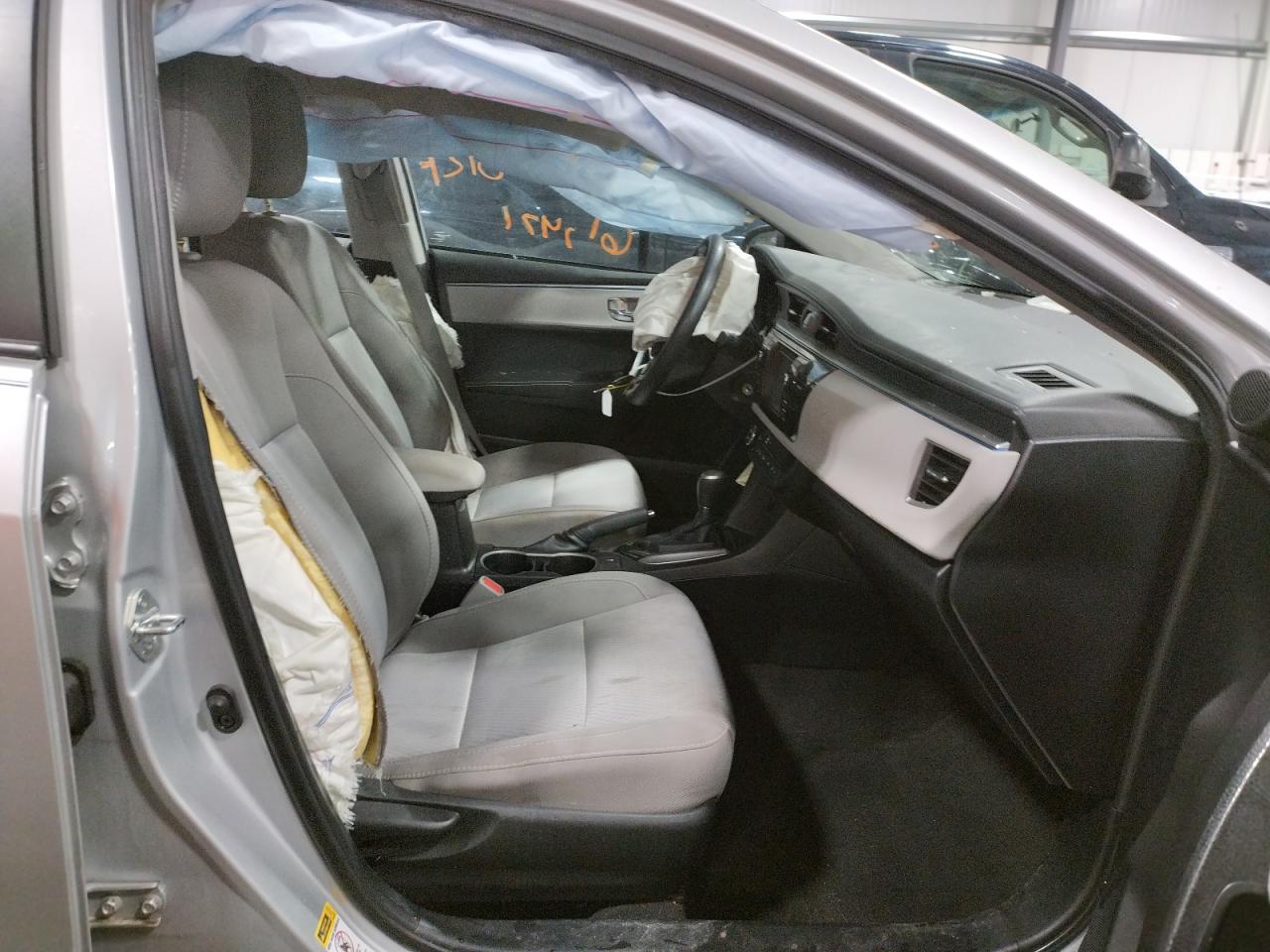 Photo 5 from auction – 2015 TOYOTA COROLLA L with VIN 2T1BURHE7FC465973