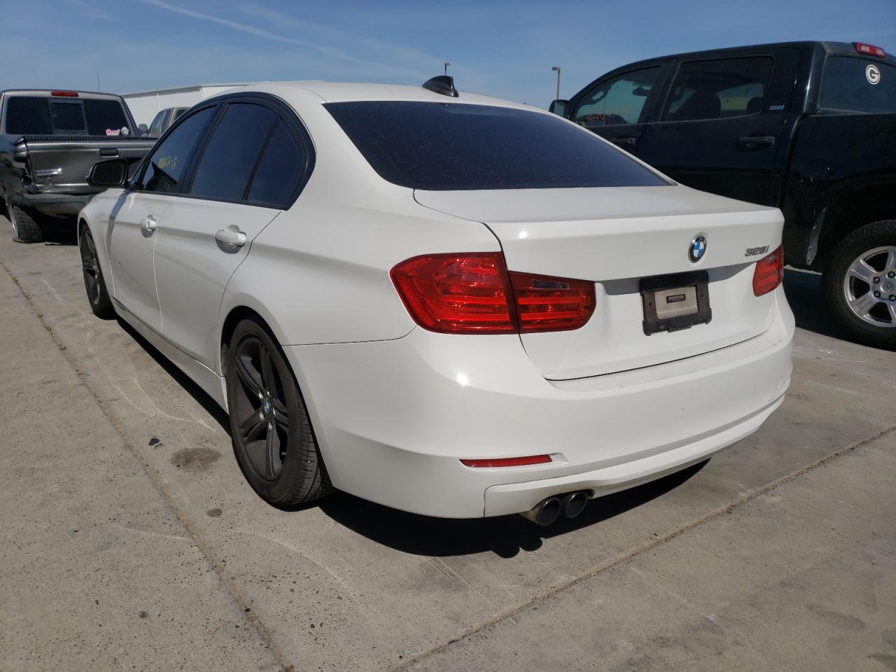 Photo 3 from auction – 2013 BMW 328 I SULE with VIN WBA3C1C56DF443514