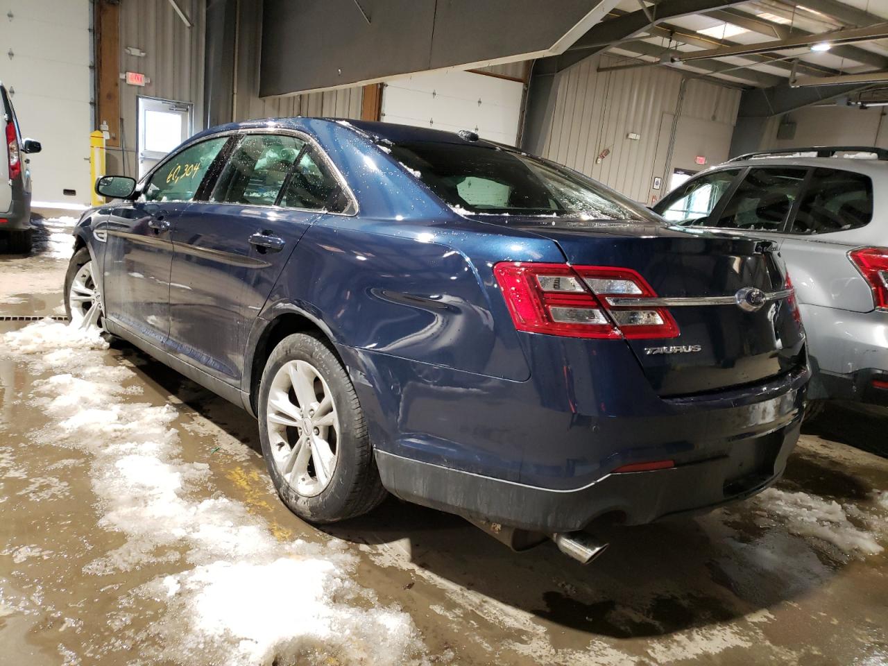 Photo 3 from auction – 2017 FORD TAURUS SEL with VIN 1FAHP2H82HG112487