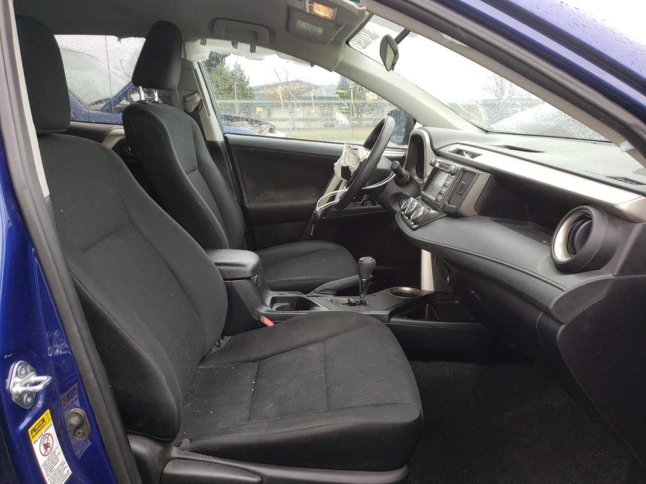 Photo 5 from auction – 2014 TOYOTA RAV4 LE with VIN 2T3BFREV2EW166698