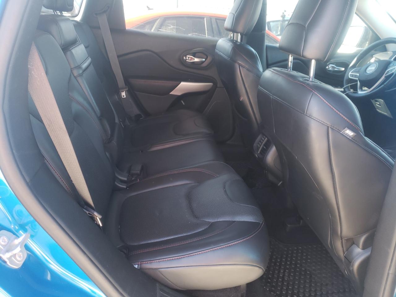 Photo 6 from auction – 2017 JEEP CHEROKEE T with VIN 1C4PJMBS3HW660415