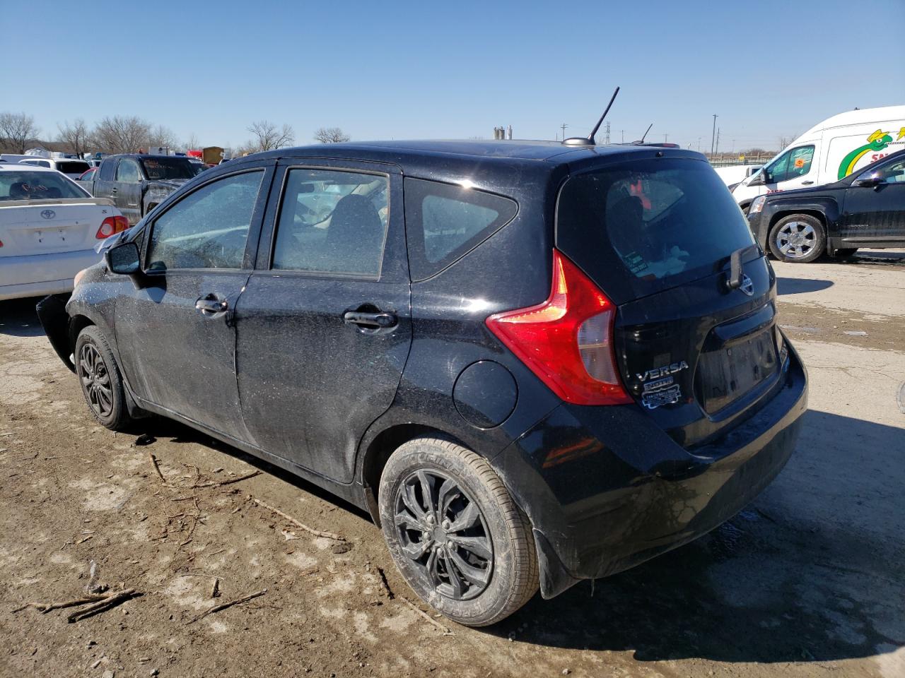 Photo 3 from auction – 2015 NISSAN VERSA NOTE with VIN 3N1CE2CP5FL409855