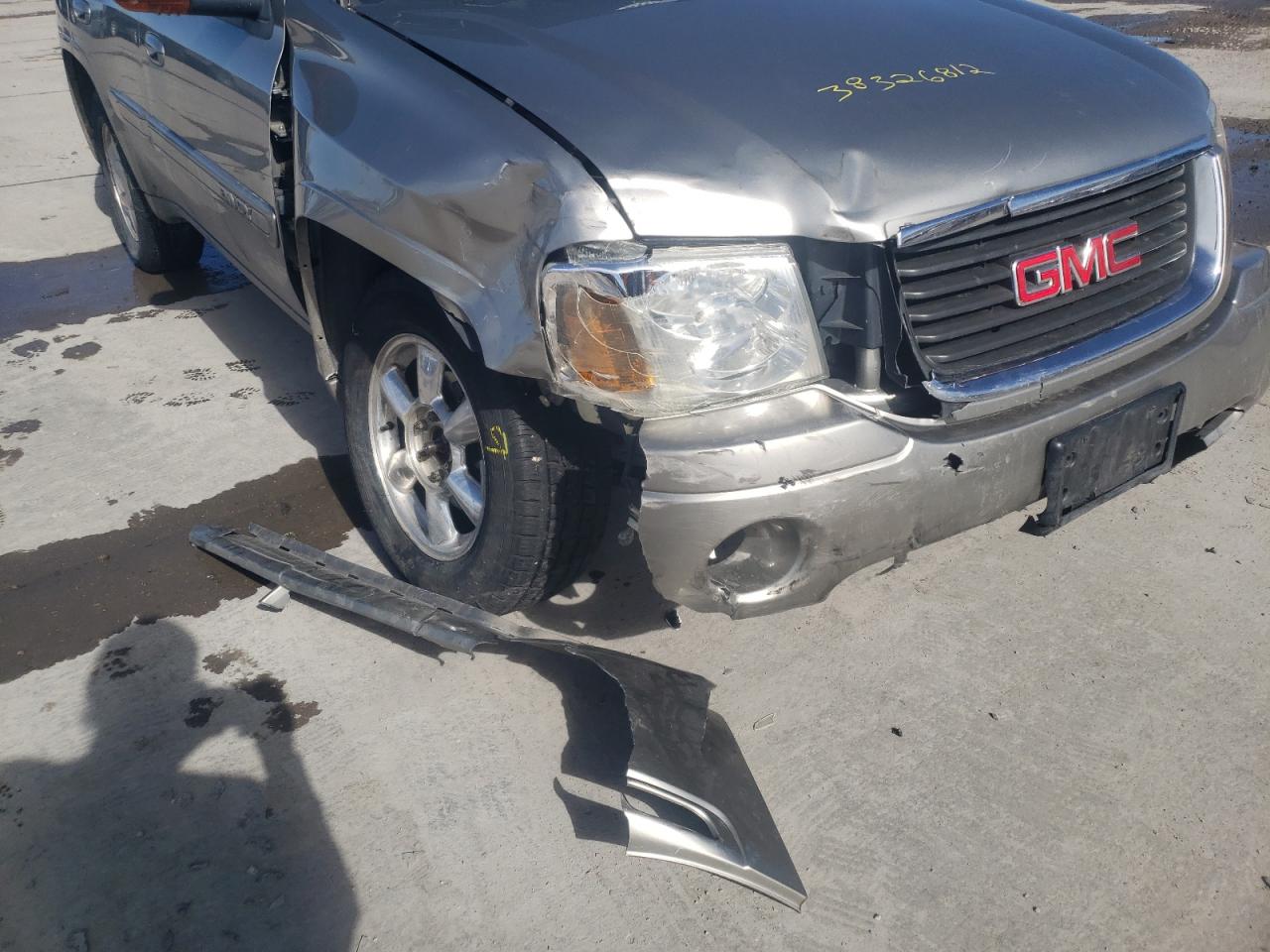 Photo 9 from auction – 2003 GMC ENVOY SLE with VIN 1GKDT13SX32336179