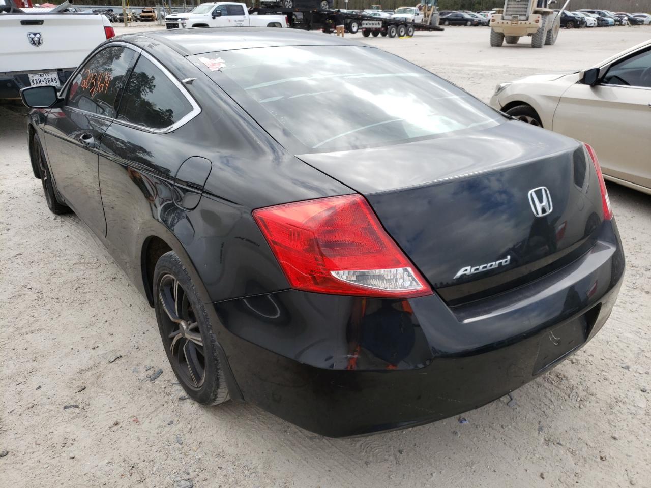 Photo 3 from auction – 2011 HONDA ACCORD EX with VIN 1HGCS1B78BA001015