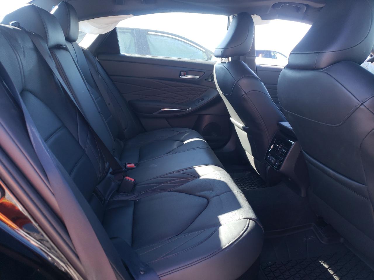 Photo 6 from auction – 2022 TOYOTA AVALON LIM with VIN 4T1DA1AB3NU012353