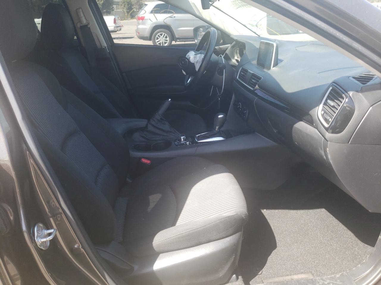 Photo 5 from auction – 2016 MAZDA 3 SPORT with VIN JM1BM1K73G1320057