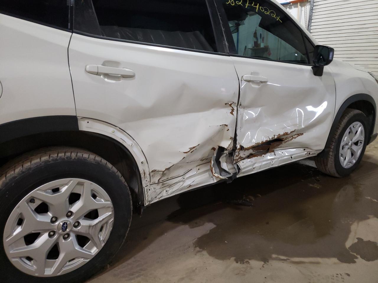 Photo 9 from auction – 2019 SUBARU FORESTER with VIN JF2SKACC4KH582365